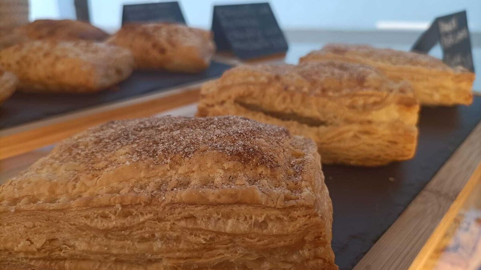 En Manolas Empanadas también es posible saborear el típico Manolete