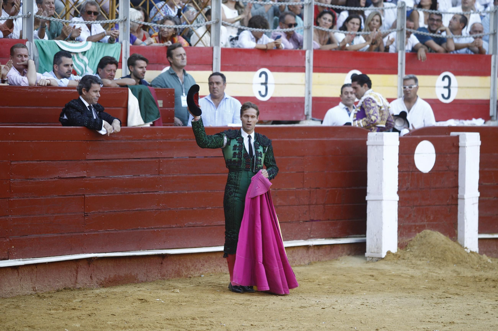 Las mejores imágenes de la corrida de toros de Diego Ventura, Talavante y Pablo Aguado, en Almería