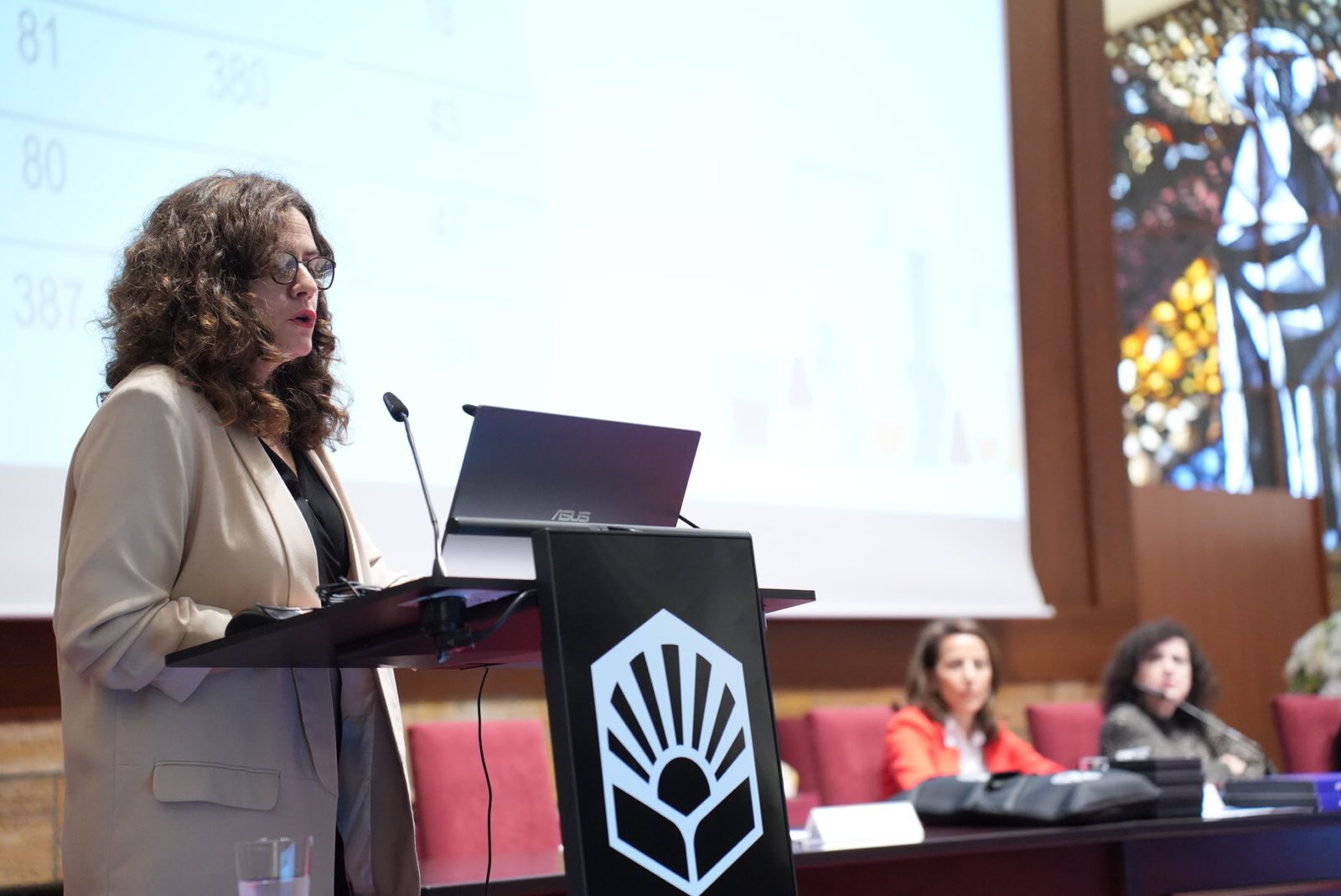 La festividad del patrón de la Facultad de Ciencias de Córdoba, San Alberto Magno, en imágenes