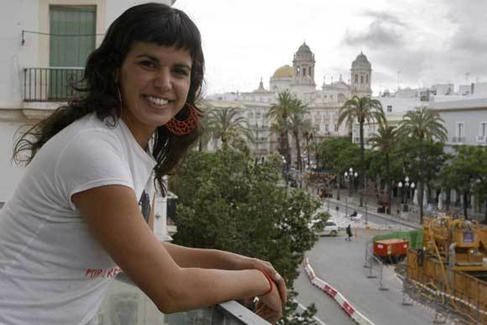 Podemos quiere "ser el altavoz de la gente en las instituciones"