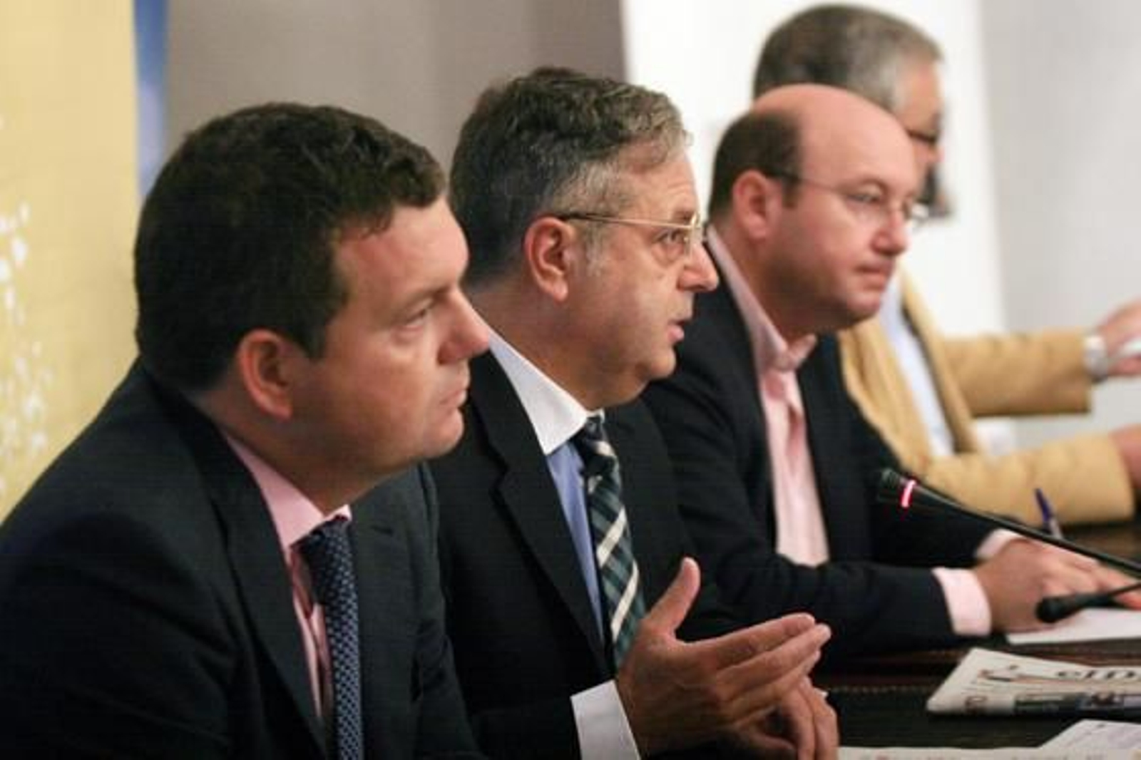 Luis Pérez-Bustamante, Salvador Fuentes y Rafael Navas.

Foto: Barrionuevo
