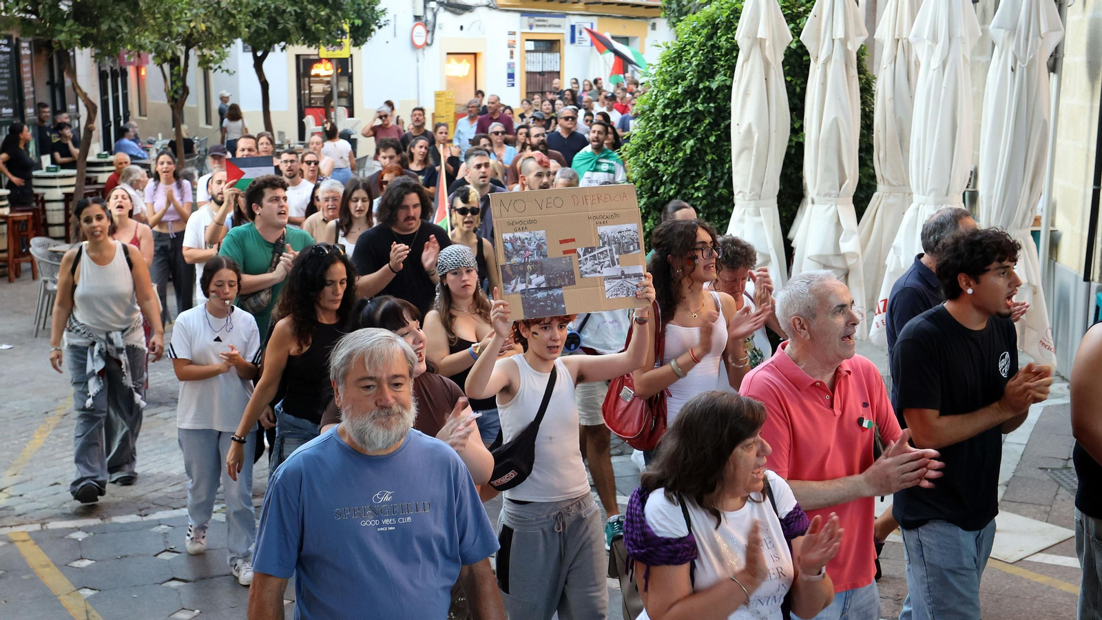 Cacerolada en Jerez para exigir la liberación de la flotilla de Gaza