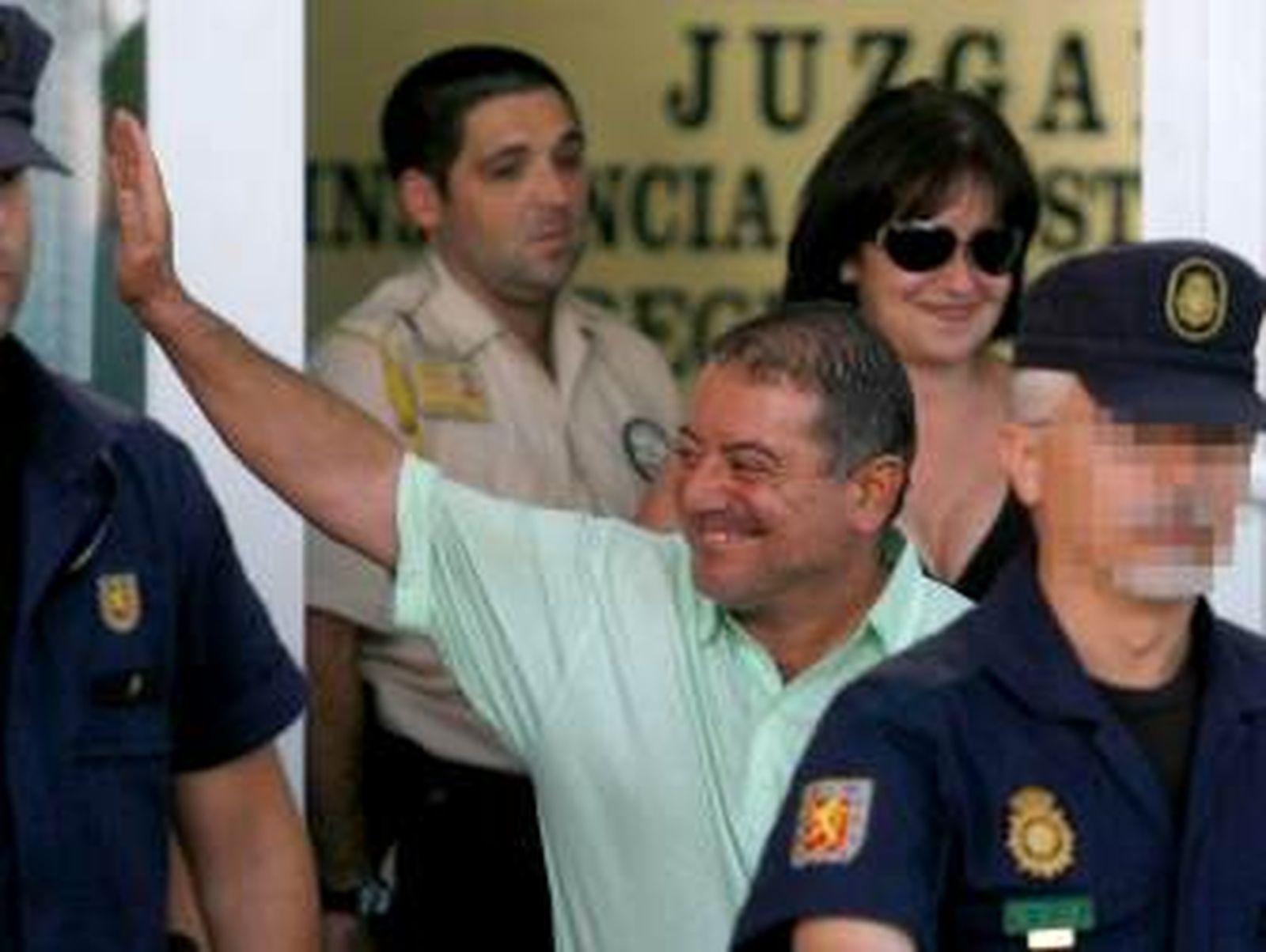 Zamorano pregunta a Duarte sobre el ingreso de un millón de un convenio