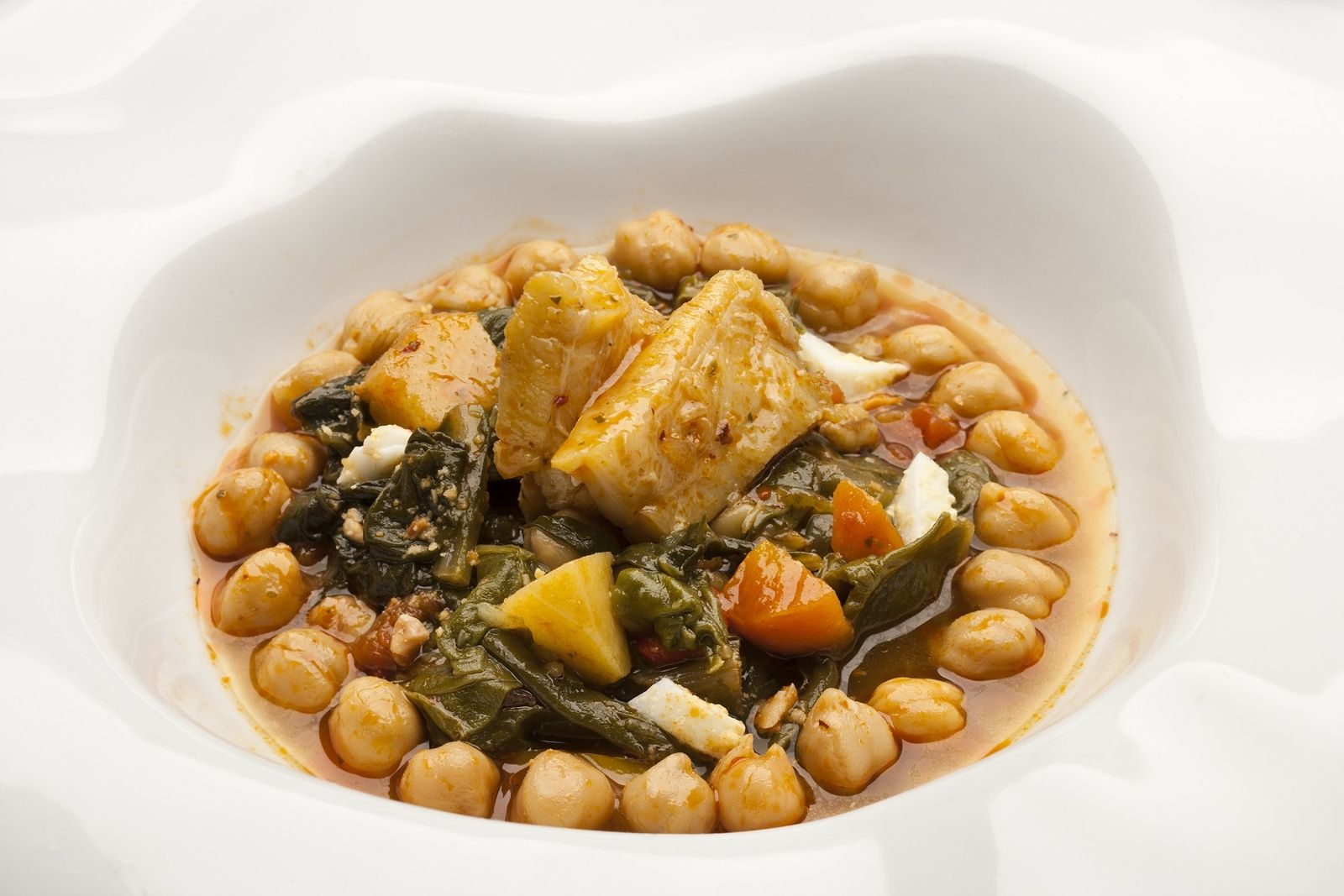 El potaje de vigilia de Terraza Carmona.