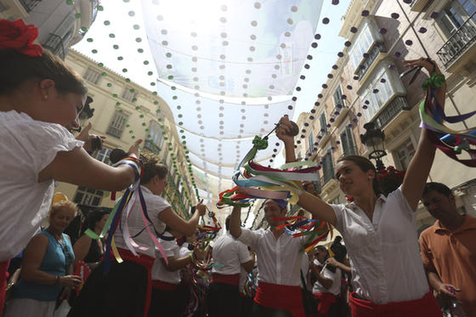 Jolgorio en el Real y en el centro

Foto: Marta González / Javier Albiñana