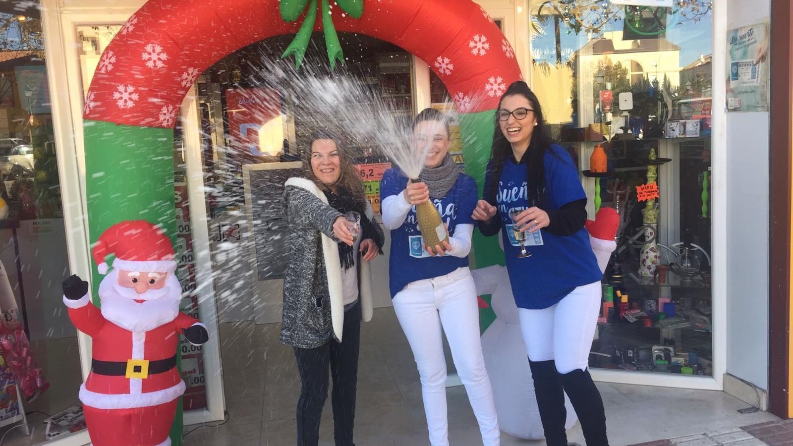 Felicidad en una administración de Ronda que ha dado el Gordo