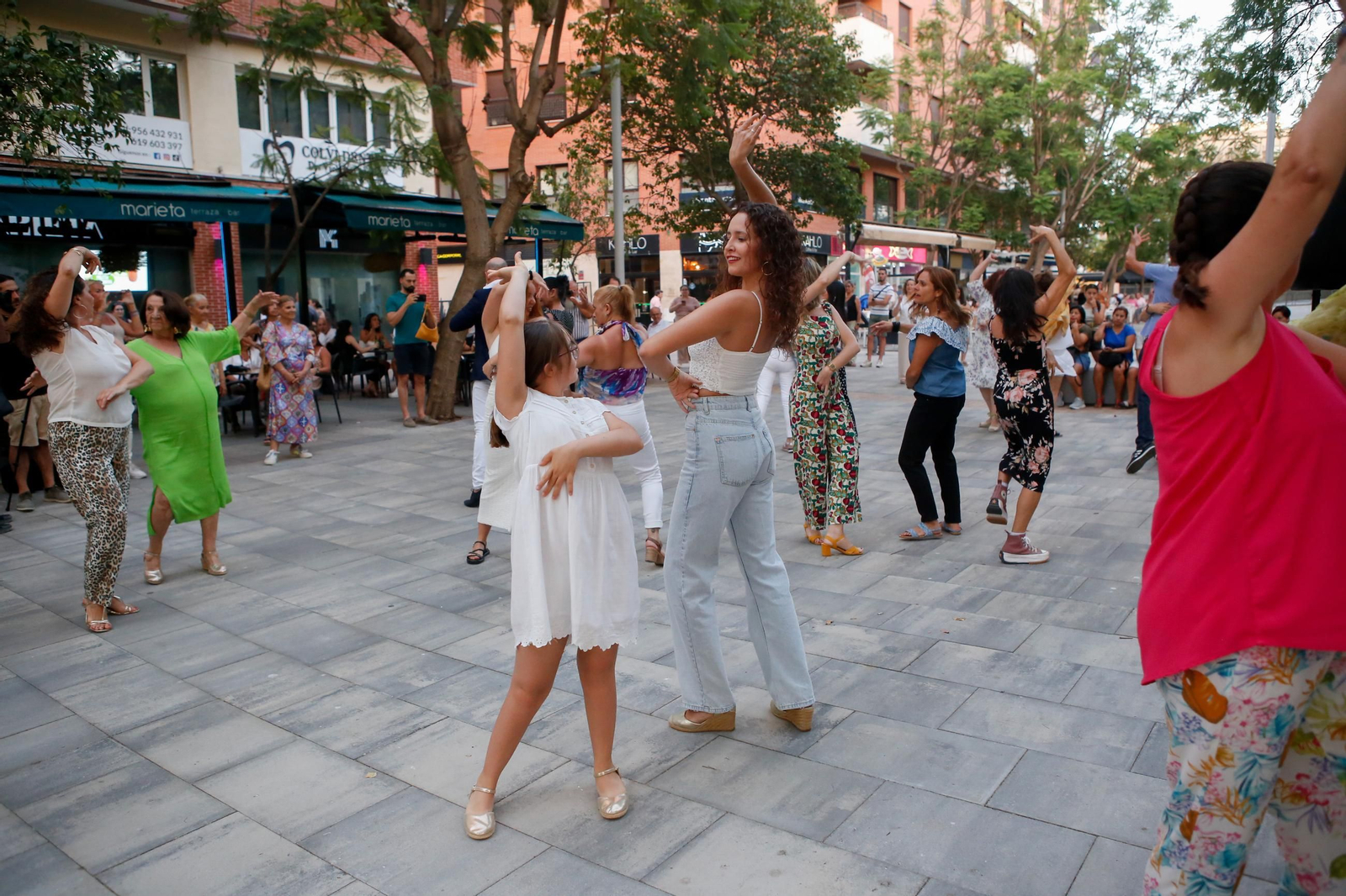 Fotos del flashmob de baile flamenco de Mercedes Alcalá y David Lozano