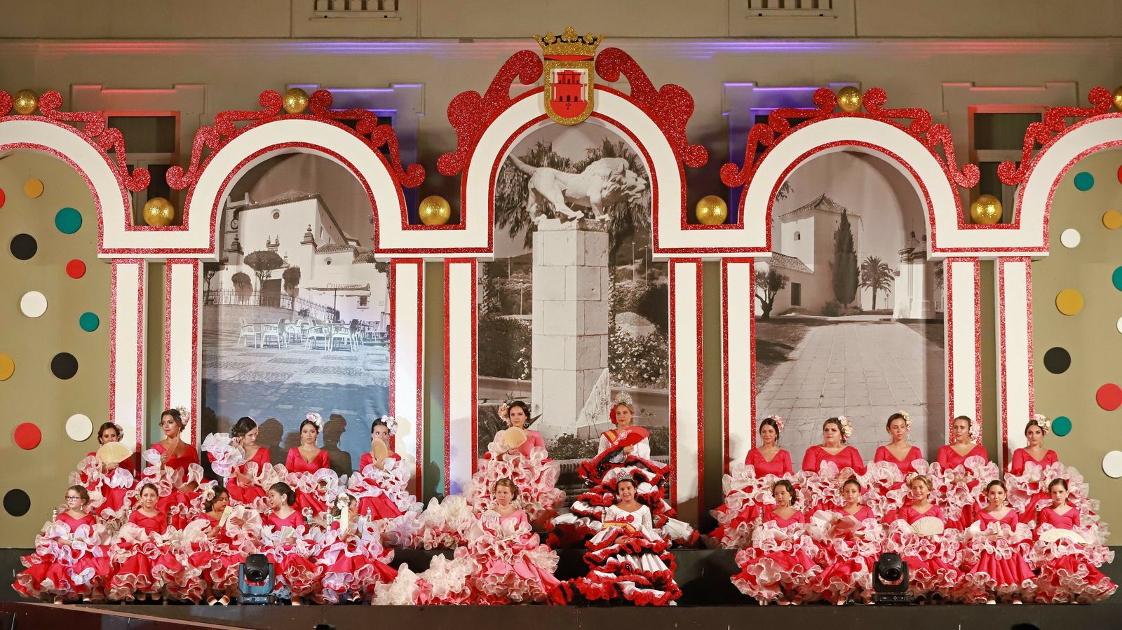 Las mejores fotos de la Coronación de las Reinas de la Feria Real de San Roque