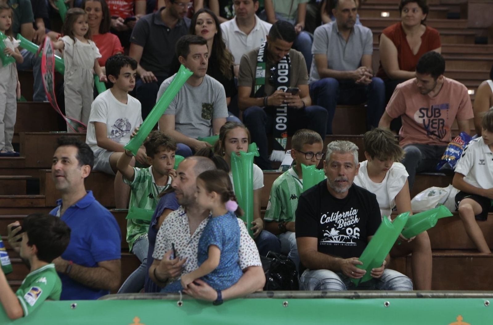 Búscate en el o Betis Granada de baloncesto