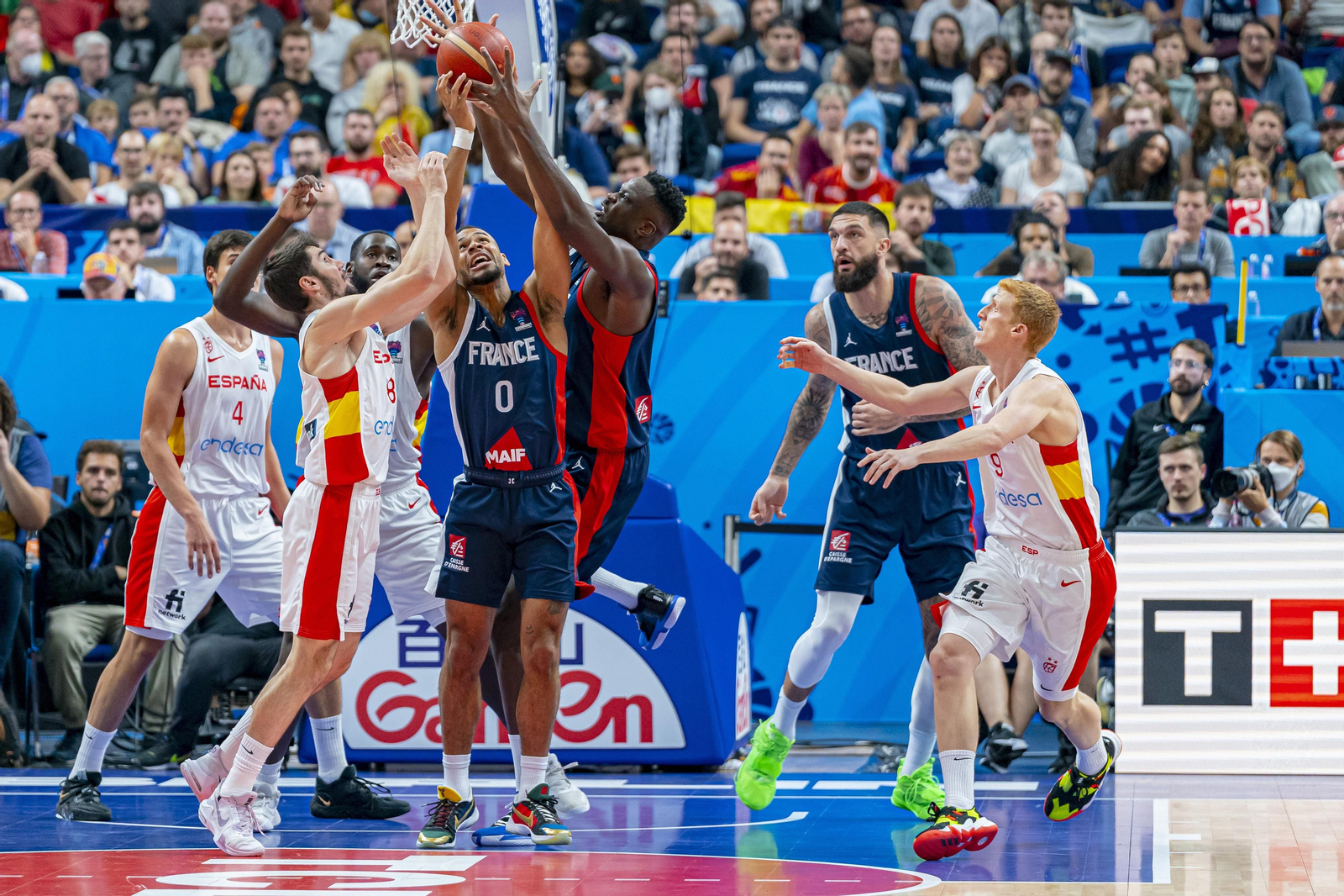 Las fotos de Alberto Díaz y Darío Brizuela en la victoria de España sobre Francia en la final del Eurobásket.