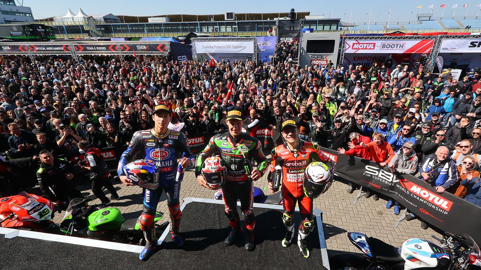 Rea, entre Bautista y Razgatlioglu en Assen.