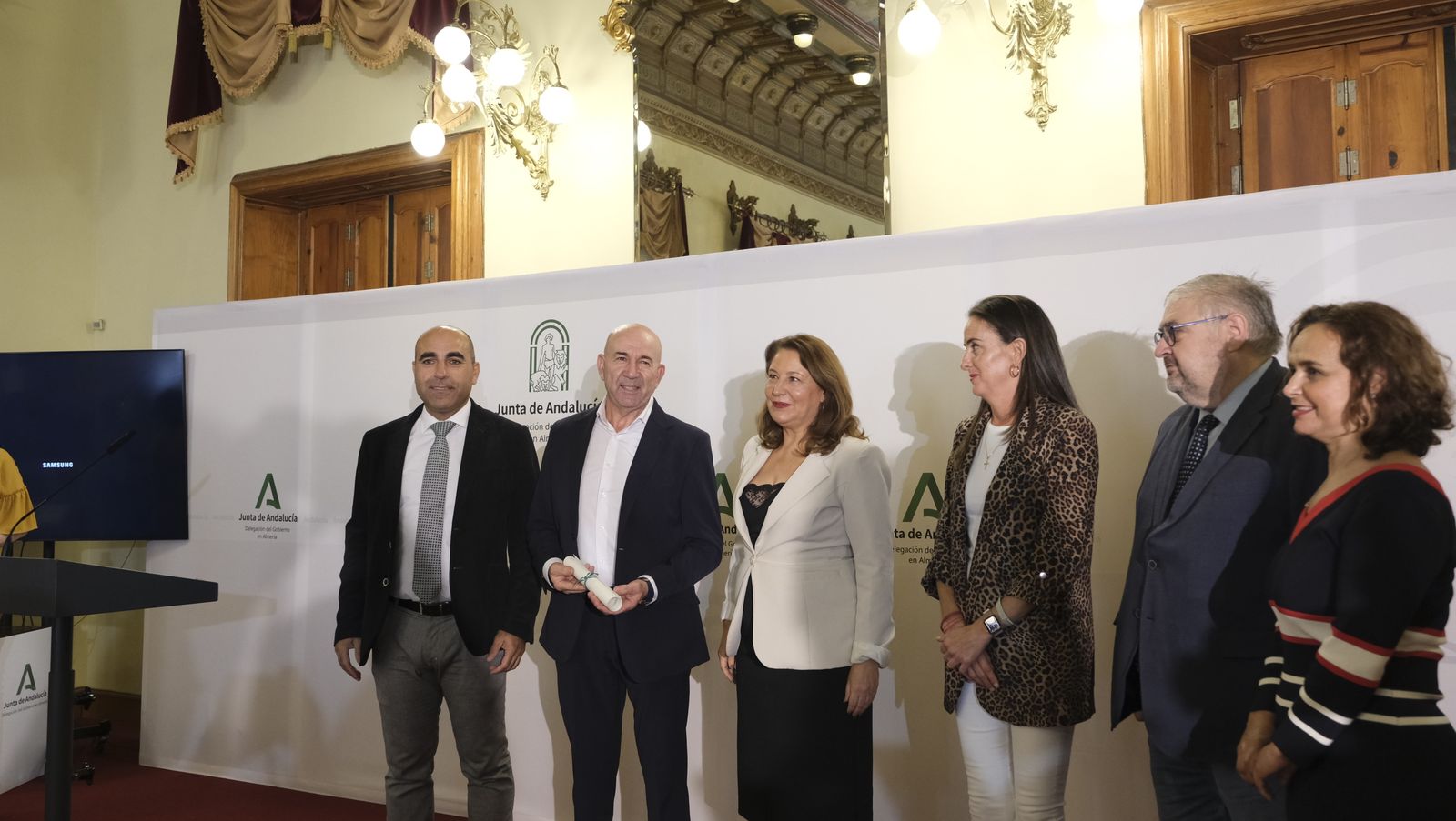 Imágenes de la entrega de resoluciones de OPFH de agricultura