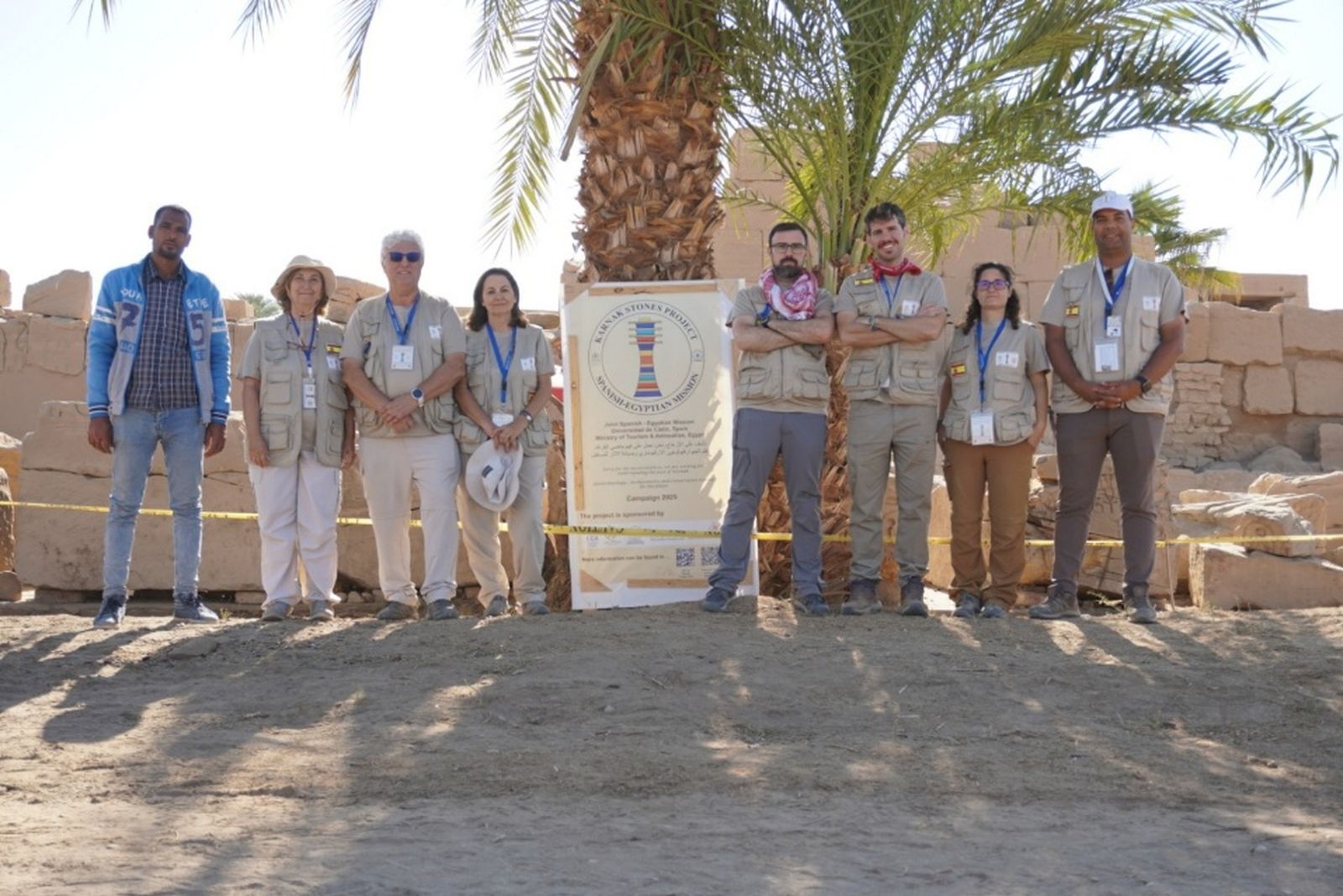 Equipo de la UCA en Karnak