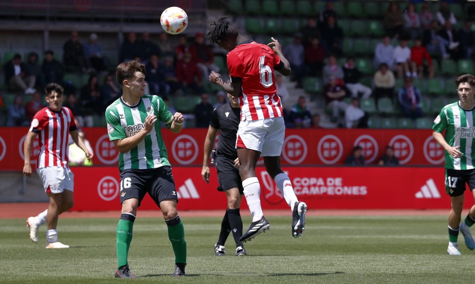 Las fotos del Betis finalista de la Copa de Campeones sub 19