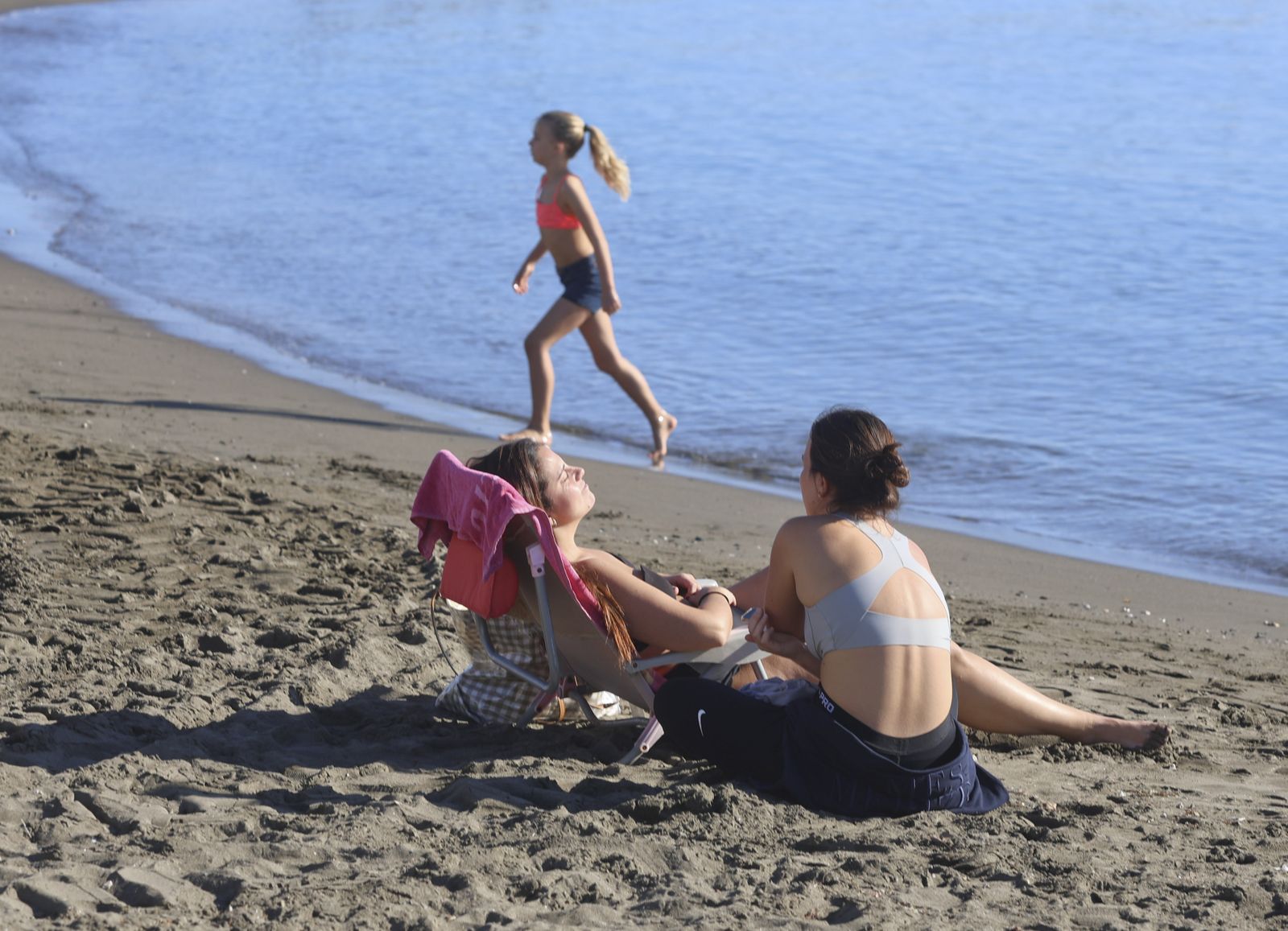 El buen tiempo acompaña a Málaga de camino a la Nochevieja (fotos)