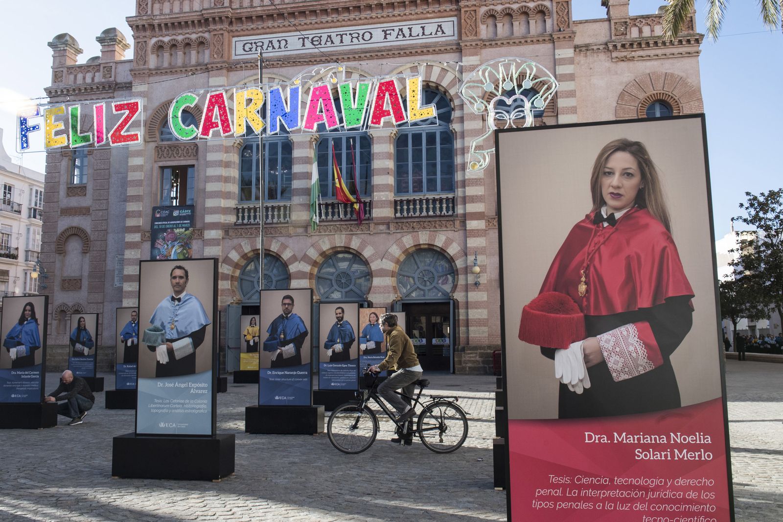 Imágenes del acto de investidura de nuevos doctores de la UCA y entrega de Premios Extraordinarios de Doctorado