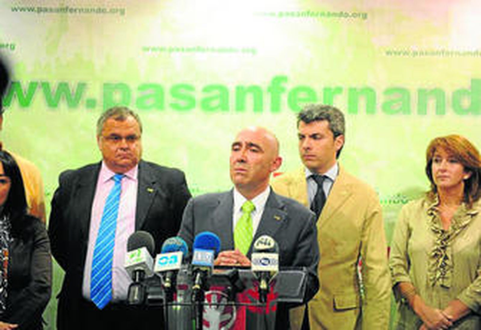 El alcalde andalucista de San Fernando, Manuel de Bernardo, ayer, tras la ruptura con el PP.