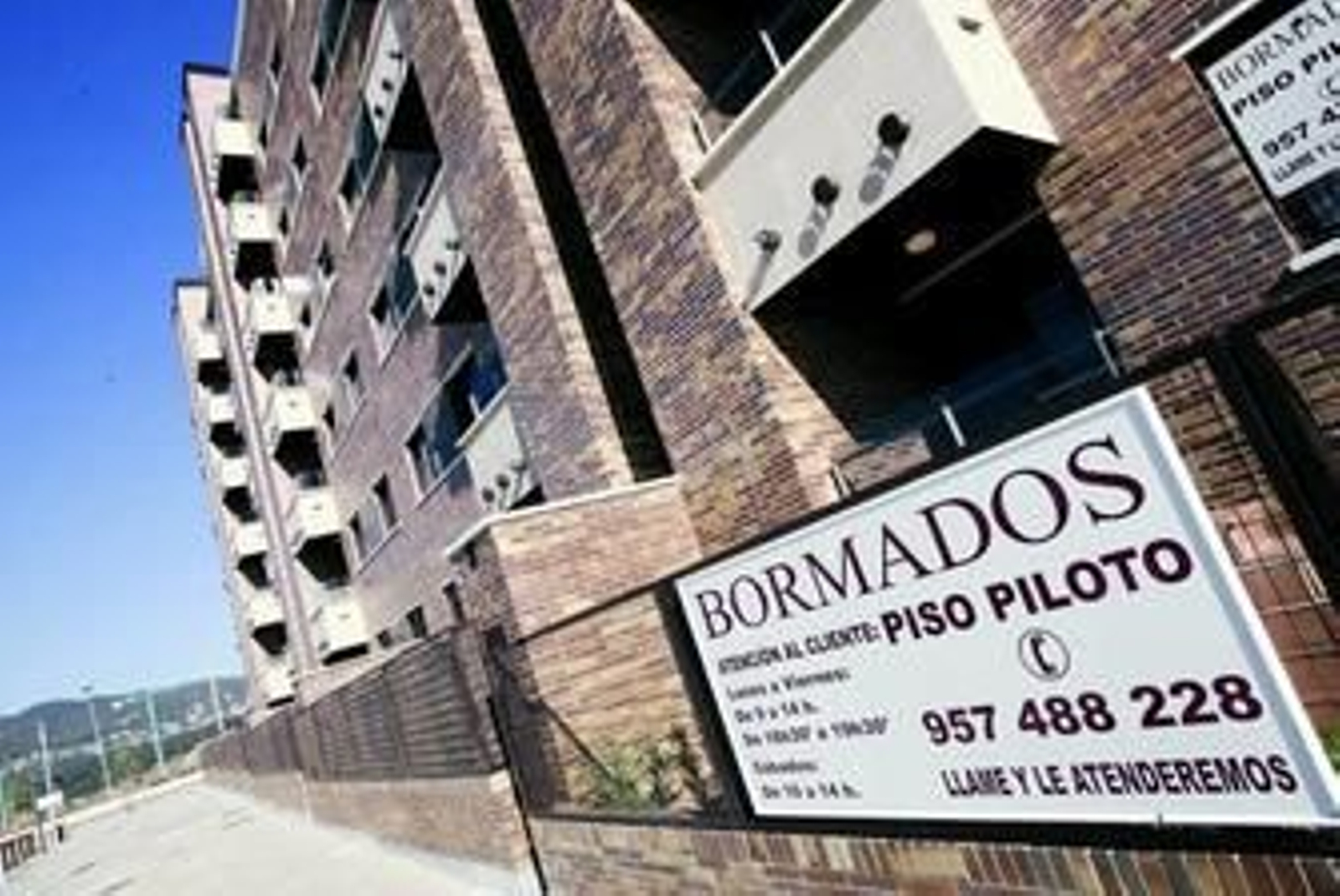 En la imagen, un bloque de pisos de nueva construcción en la capital.