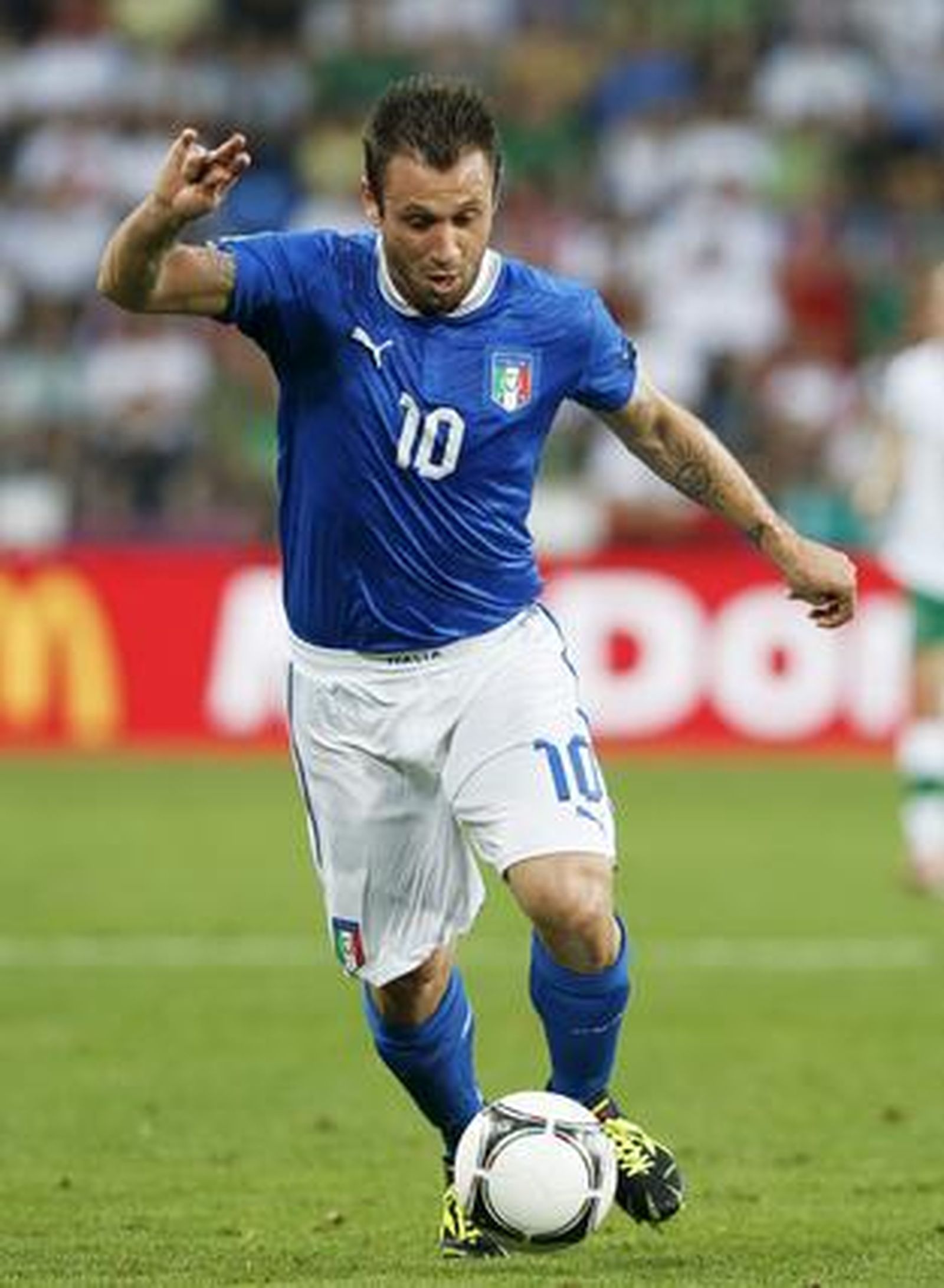 Italia vence a Irlanda con goles de Cassano y Balotelli.

Foto: EFE