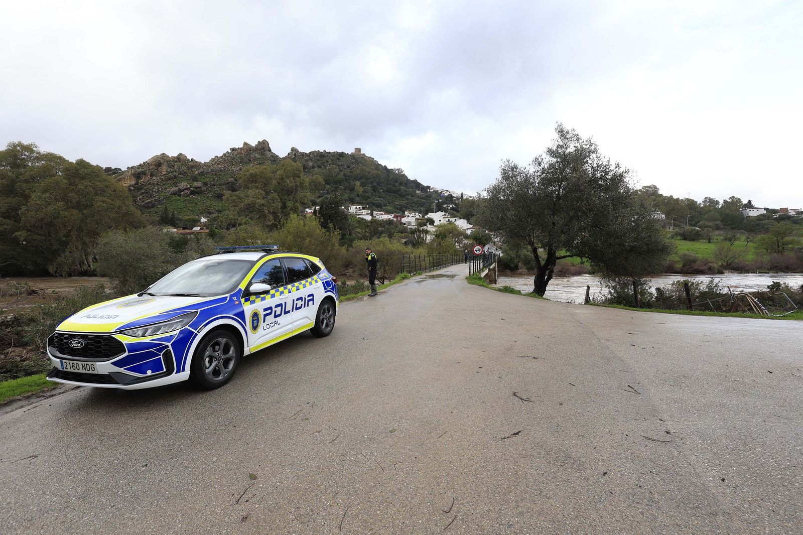 Jimena aguarda una madrugada en vilo ante la previsión de más lluvias por las borrascas Joseph y Kristin