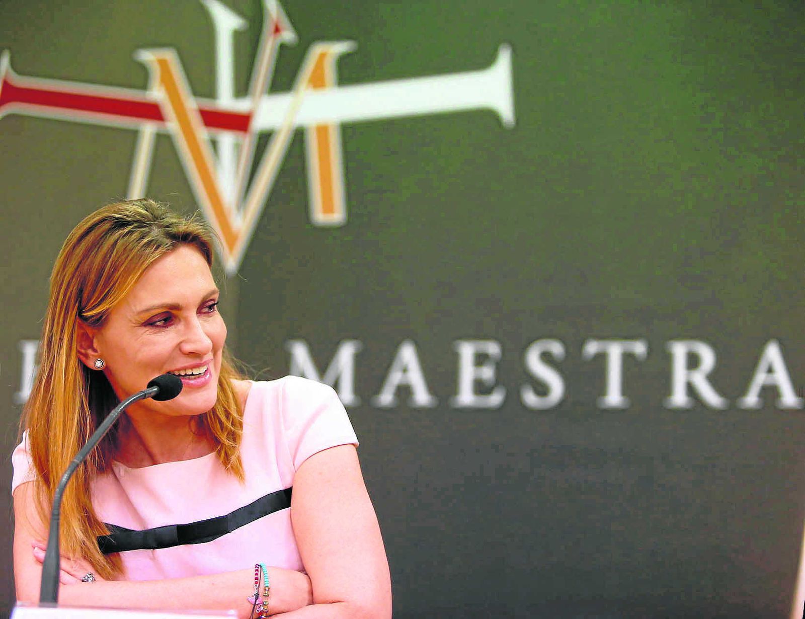 Ainhoa Arteta, en el Teatro Maestranza, un espacio donde percibe "complicidad entre todo el equipo".