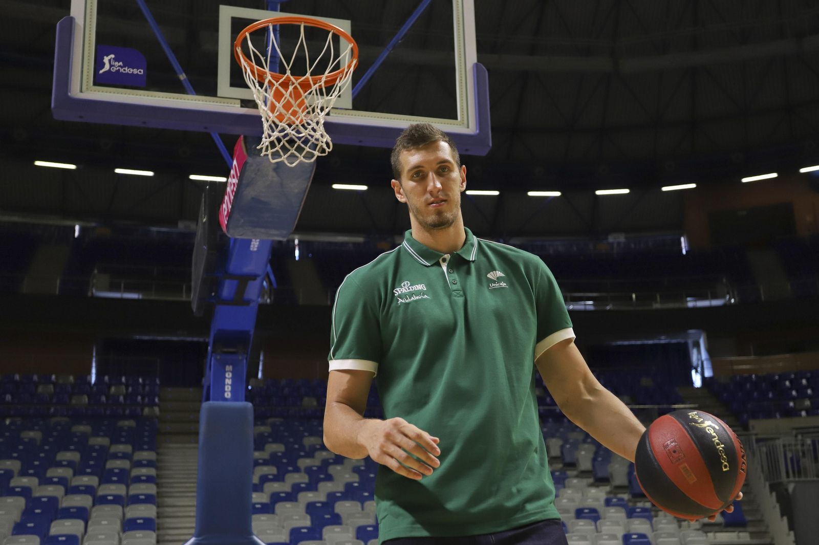 Las fotos de la presentación de Rubén Guerrero con el Unicaja
