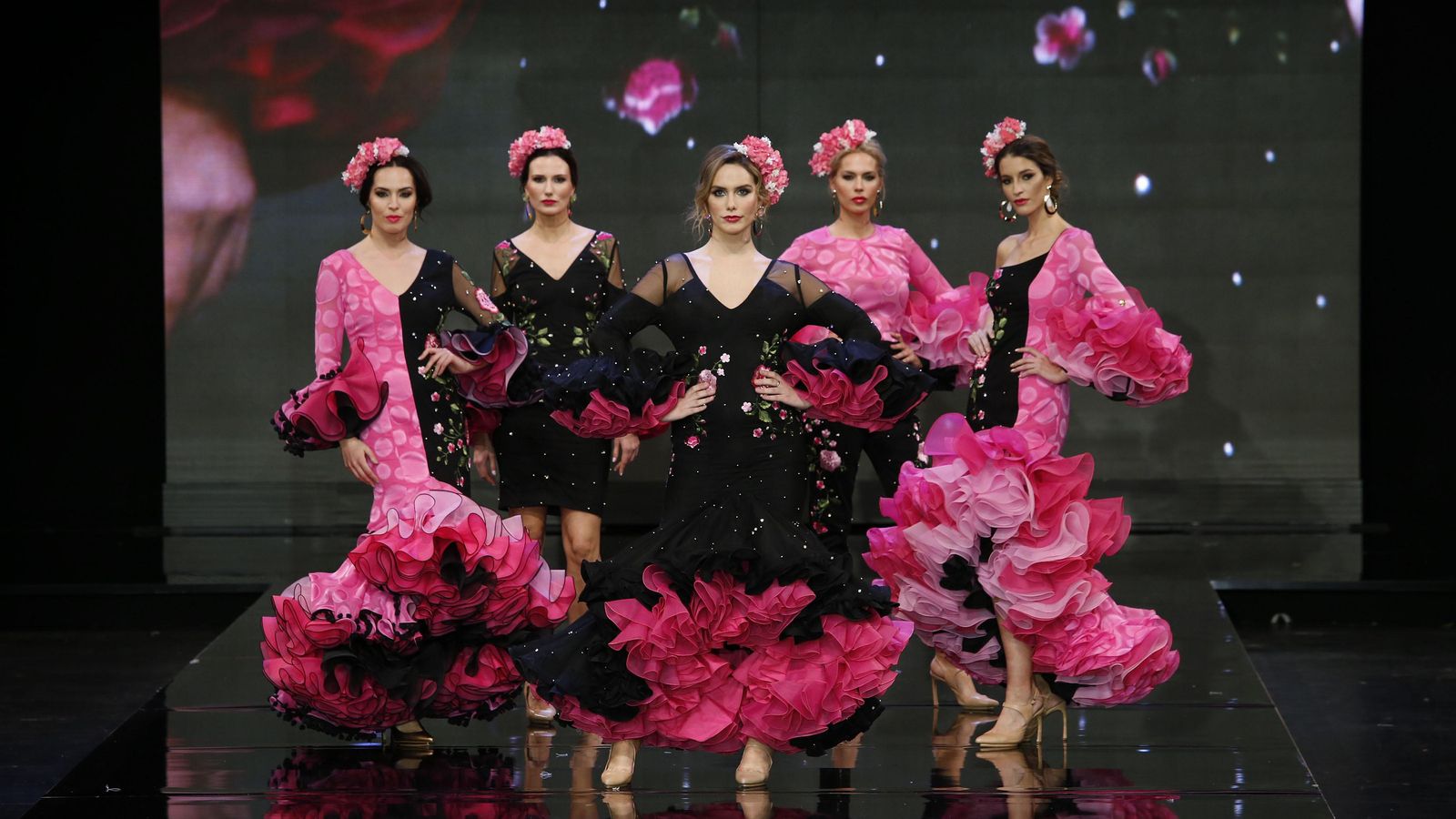 Todas las fotos del desfile de Sara Benítez en SIMOF 2020