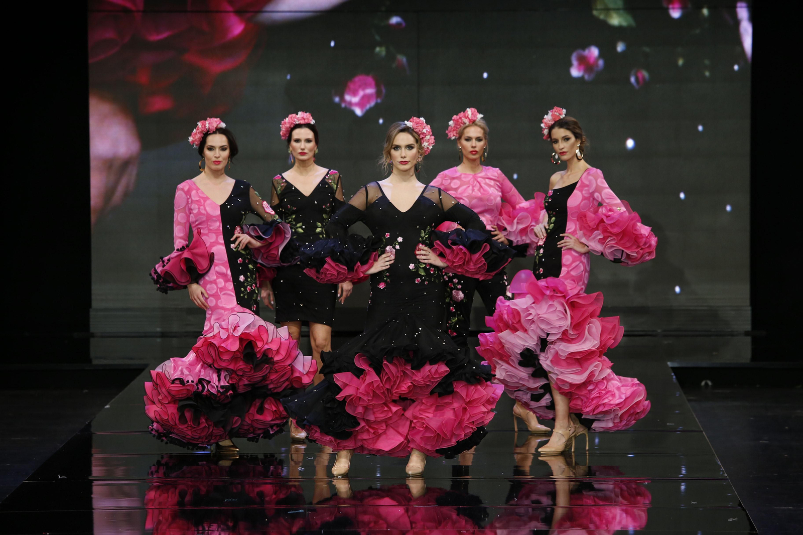 Todas las fotos del desfile de Sara Benítez en SIMOF 2020