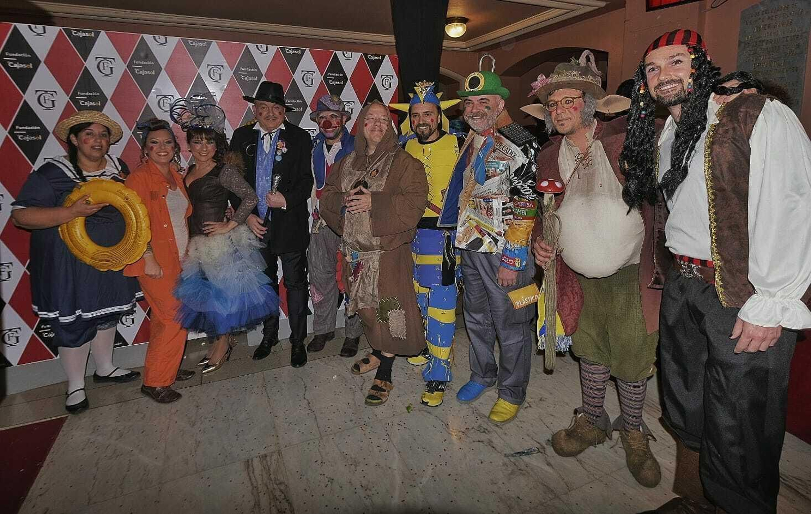 Alfombra roja en el COAC