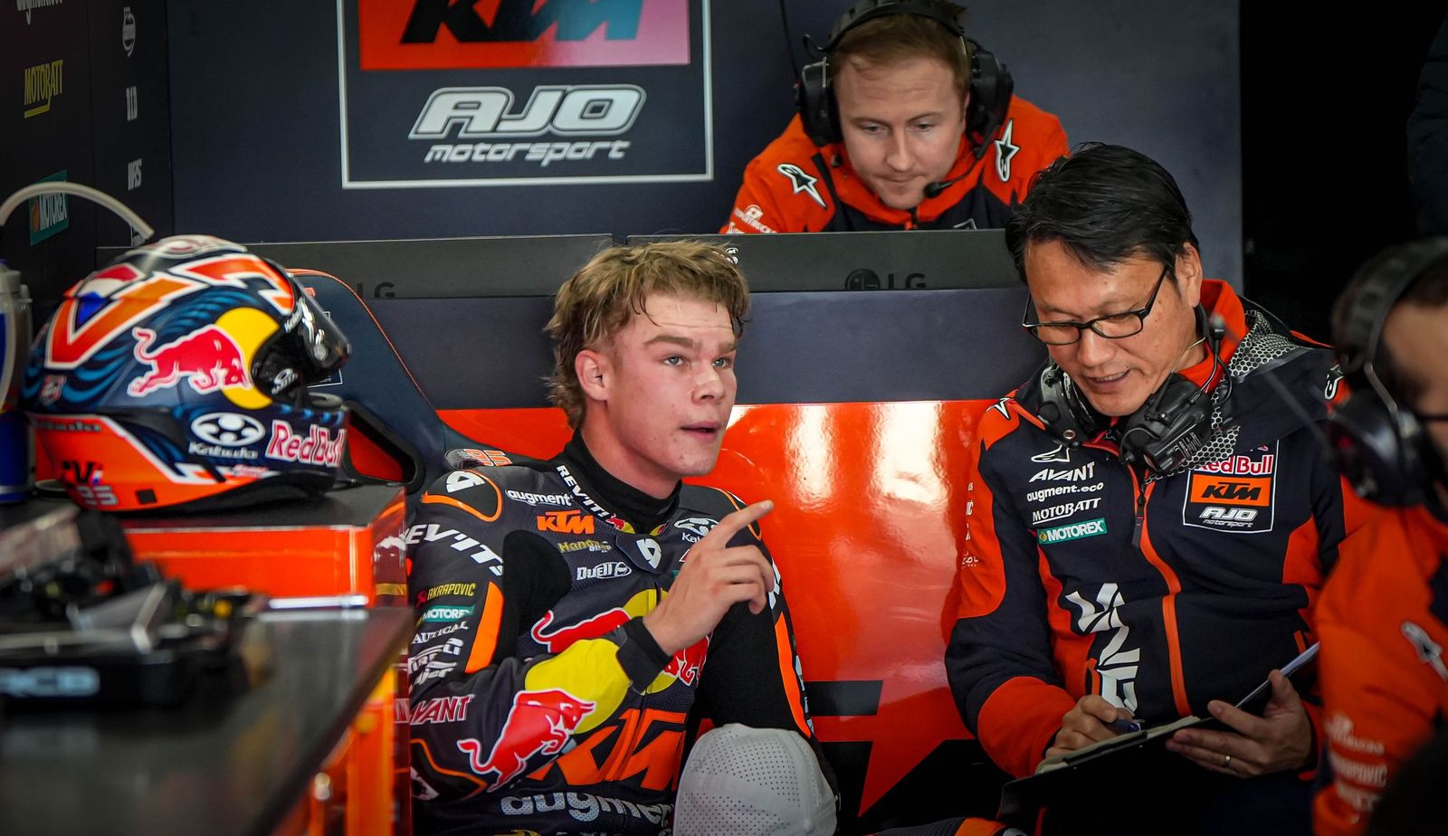 Imágenes de los Test de entrenamiento de Moto2 y Moto3 en el Circuito de Jerez