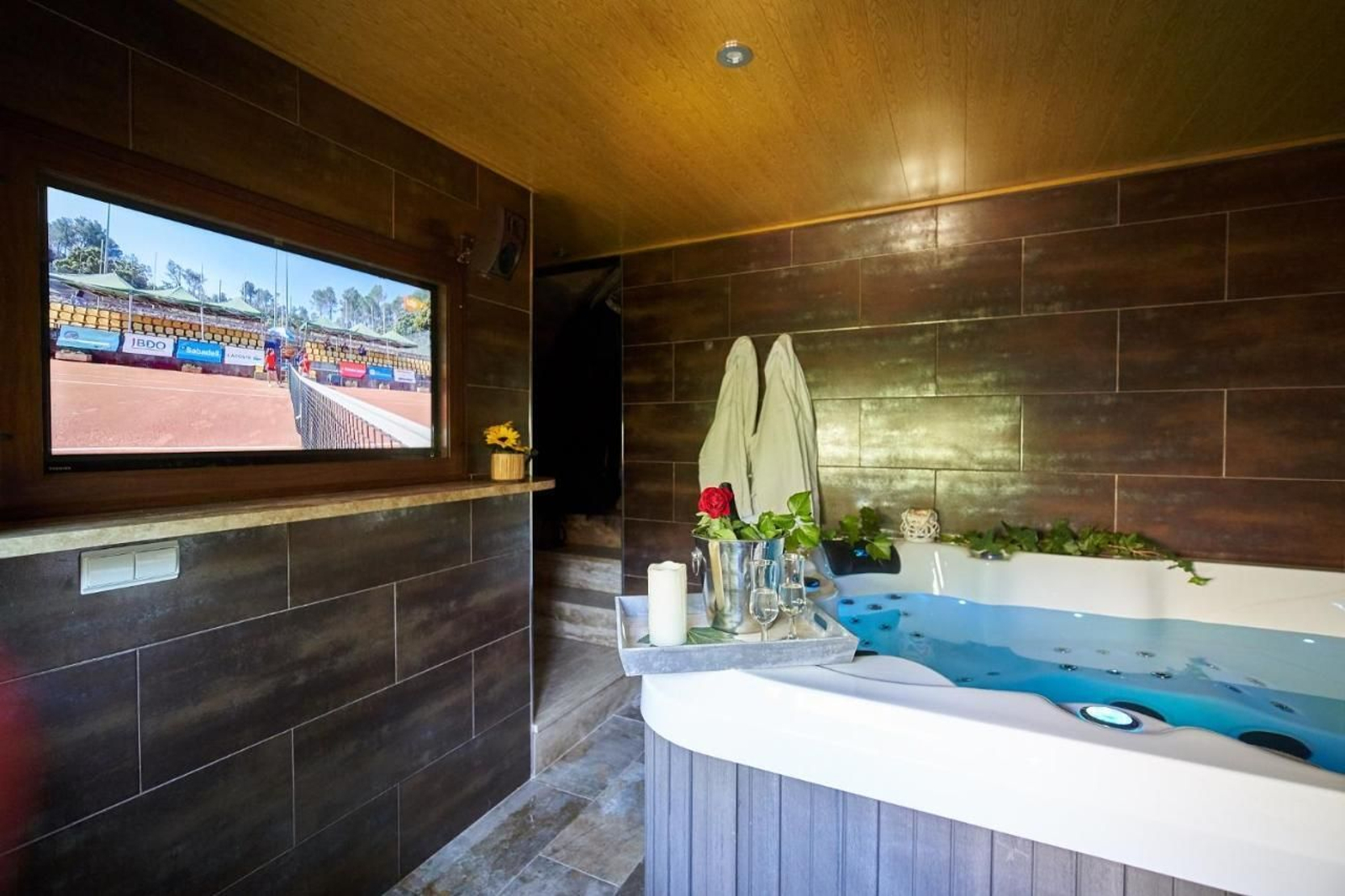 Veinte hoteles y alojamientos con jacuzzi para una escapada romántica en Almería