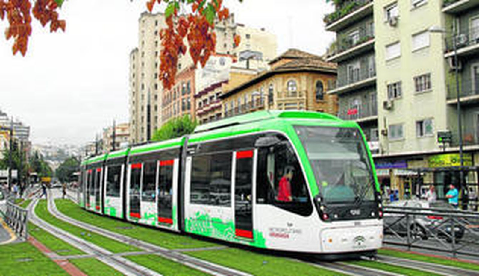 Las unidades del Metro recorrerán próximamente todo el trazado después de culminar meses atrás la unión del subtramo de la estación de Renfe.