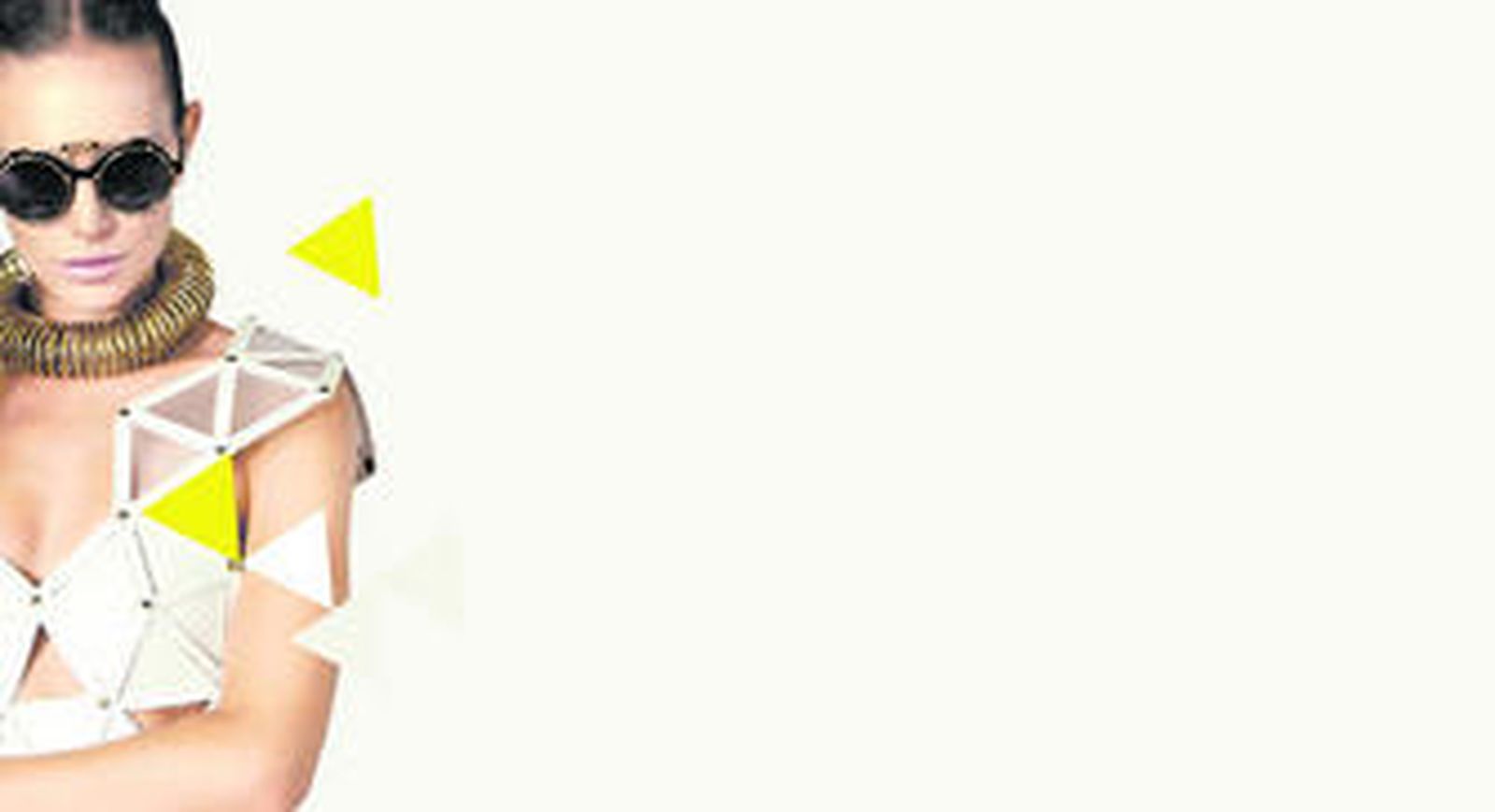 Diseños. Arriba, de izquierda a derecha, diseño de Ana Olazábal y David Delfín. Sobre estas líneas, a la izquierda, creación de Bibian Blue y, a la derecha, diseño de Camila Velvet.