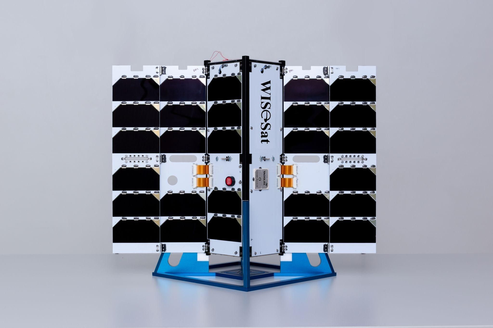 Uno de los nanosatélites de WISeKey