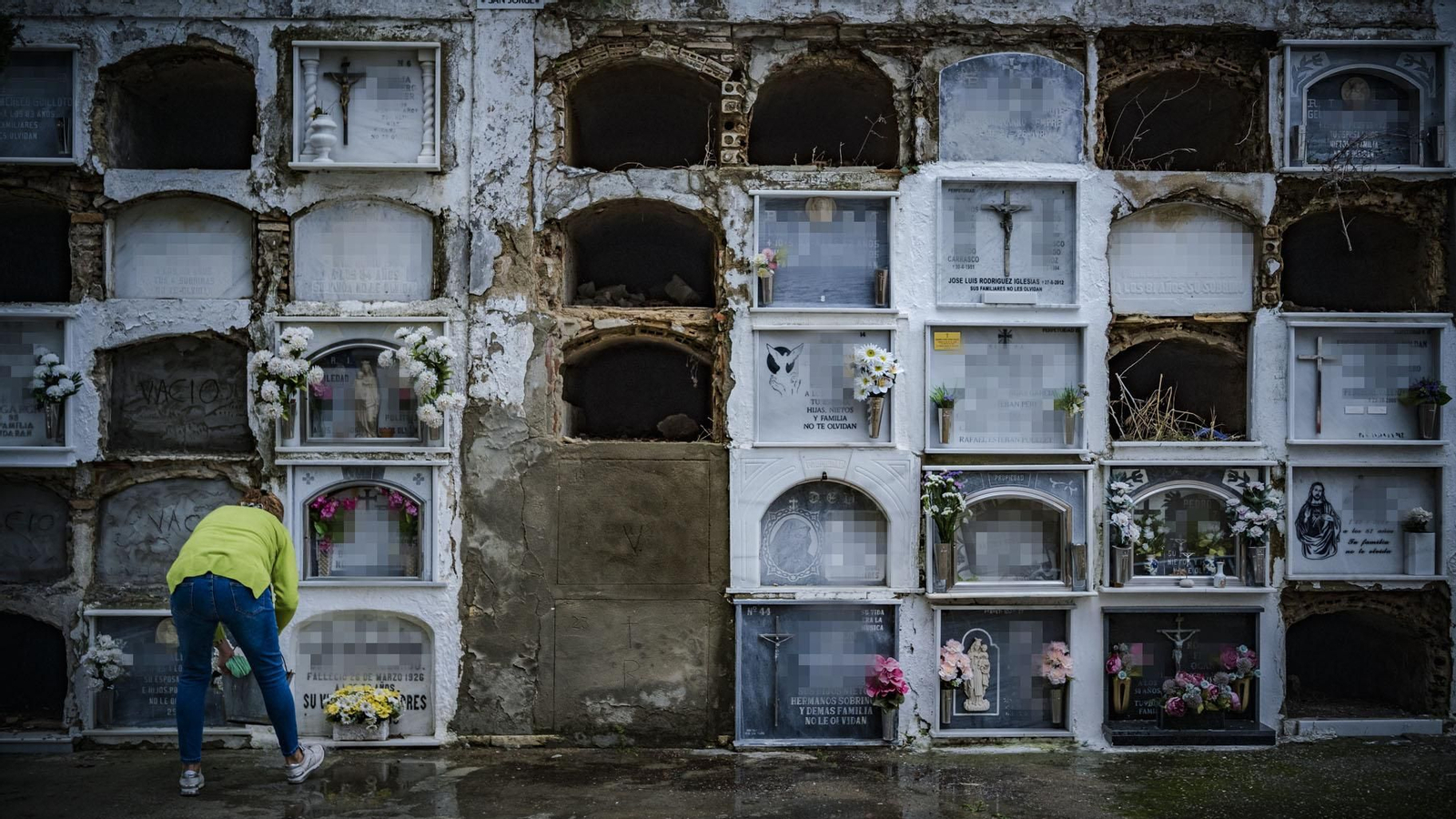 Las imágenes del día de los difuntos en Cádiz: Cementerio de El Puerto de Santa María