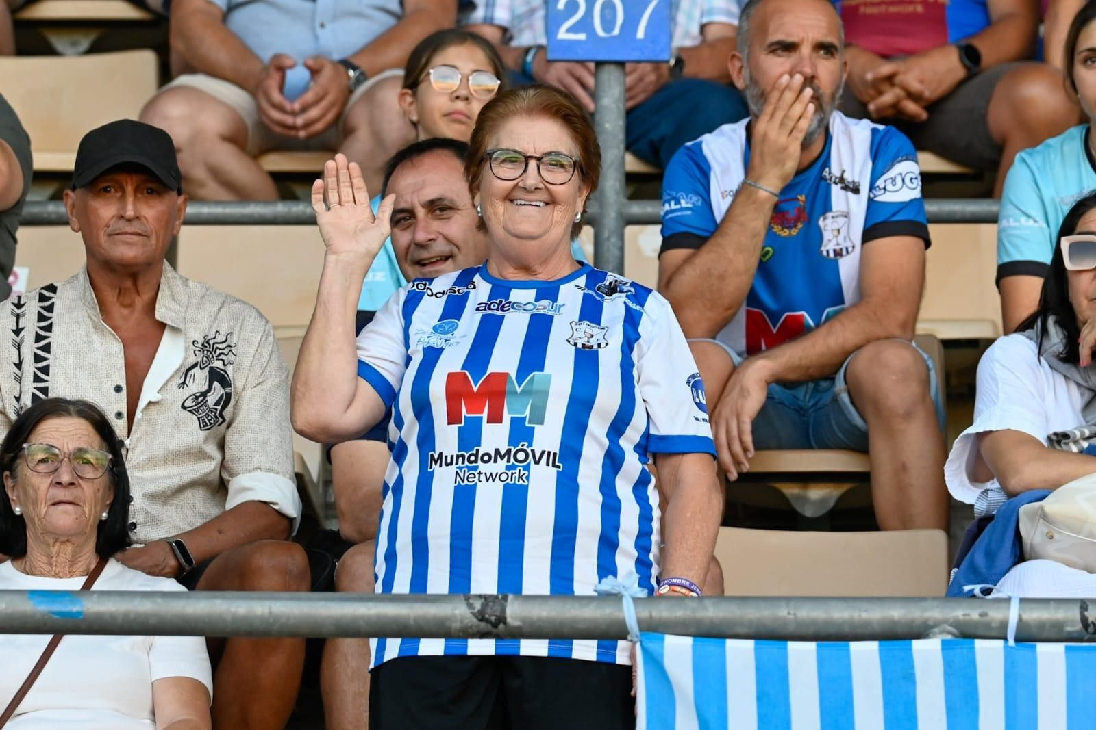 Imágenes de la victoria del Jerez Industrial frente al San Fernando 1940 en Chapín