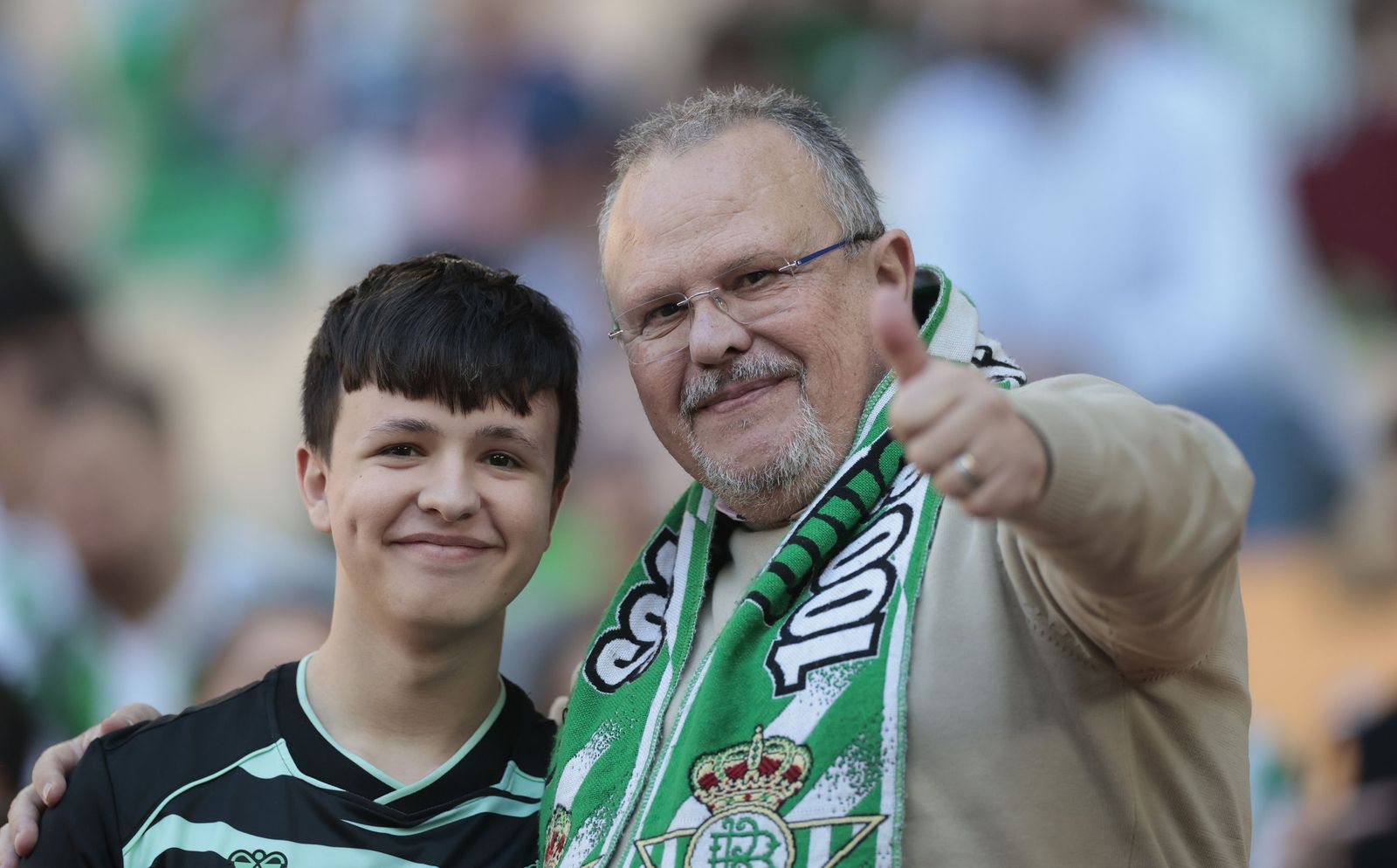 Búscate en las fotos del Betis - Rayo