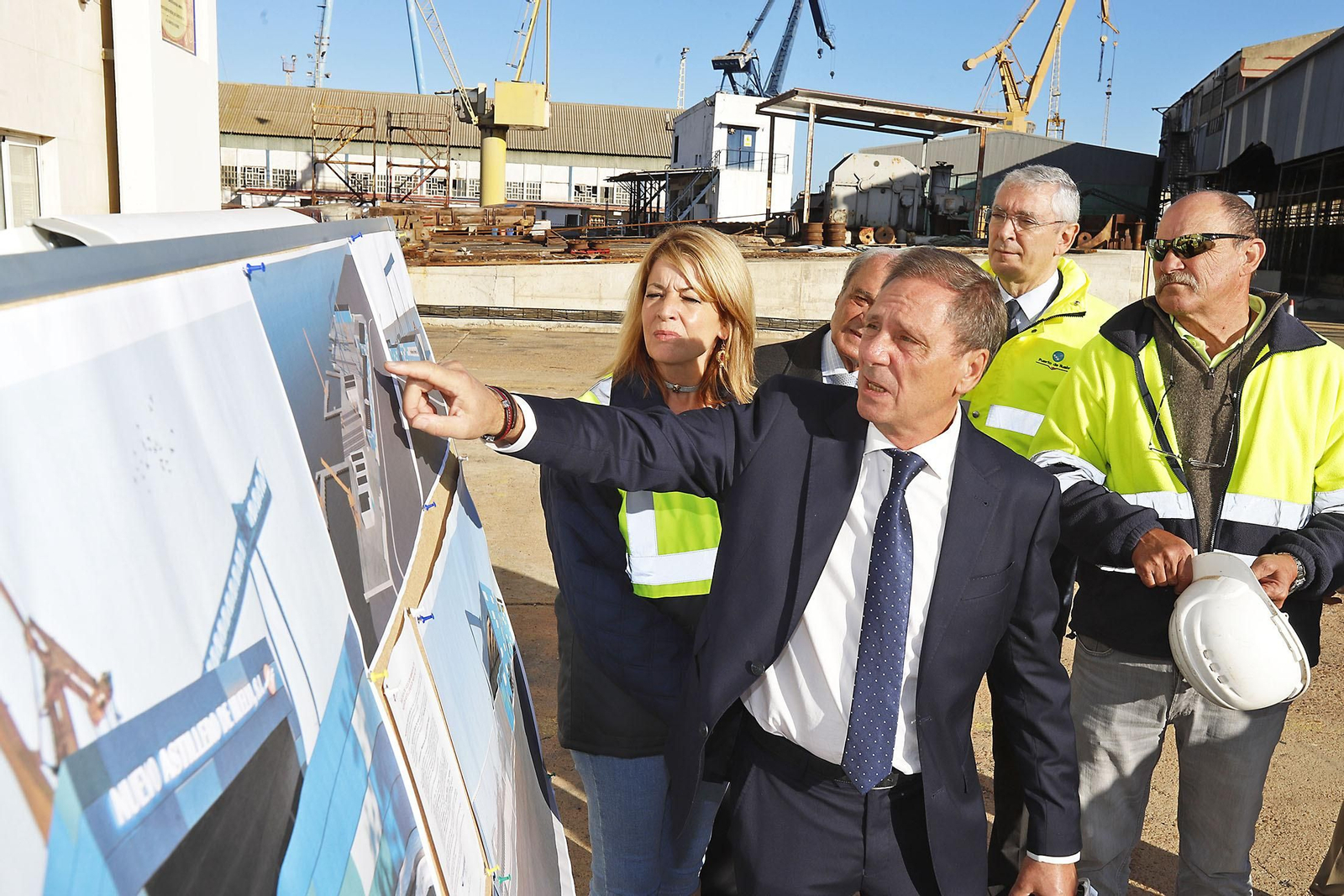 Imágenes de la visita a las instalaciones de Nuevo Astillero de Huelva.