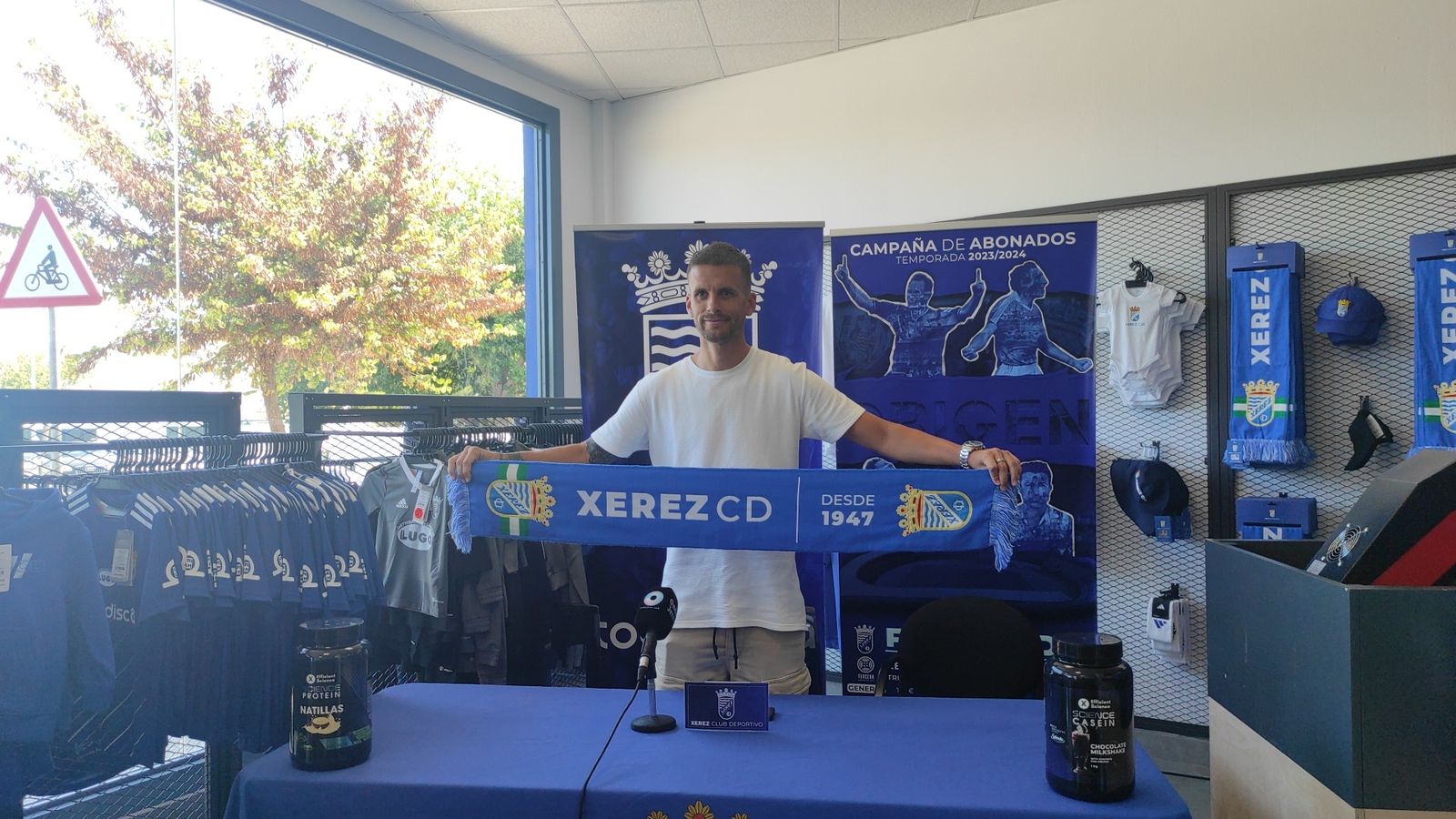 Álex del Río asegura que ha recuperado la ilusión tras firmar por el Xerez CD.