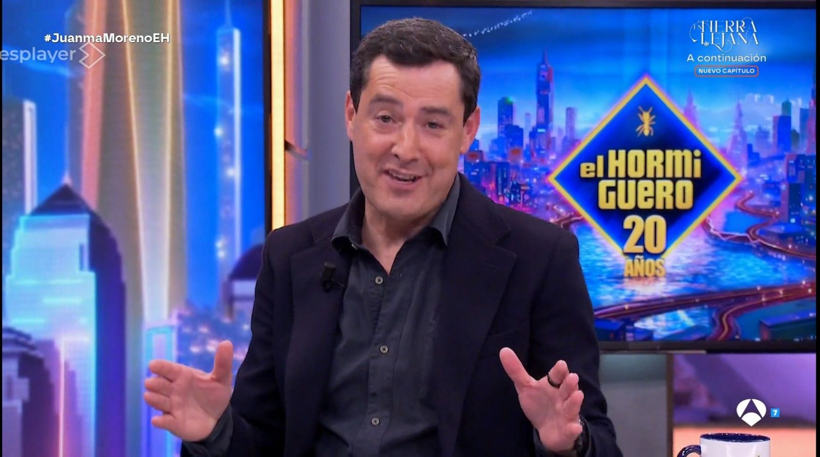 Moreno Bonilla mira a cámara tras culminar una anécdota en 'El Hormiguero' de este lunes