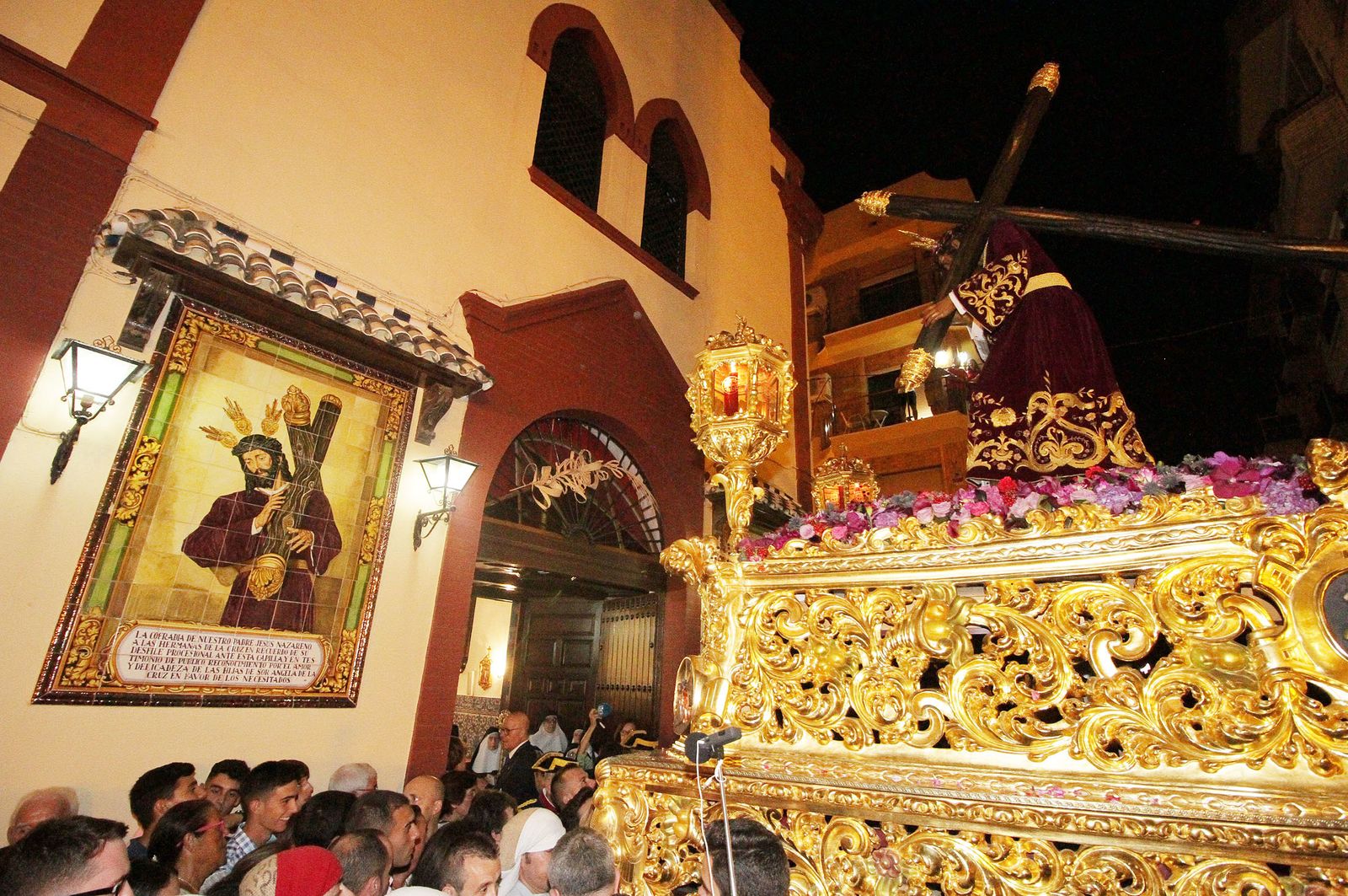 Imágenes del Señor de Pasión en la procesión del centenario de la hermandad