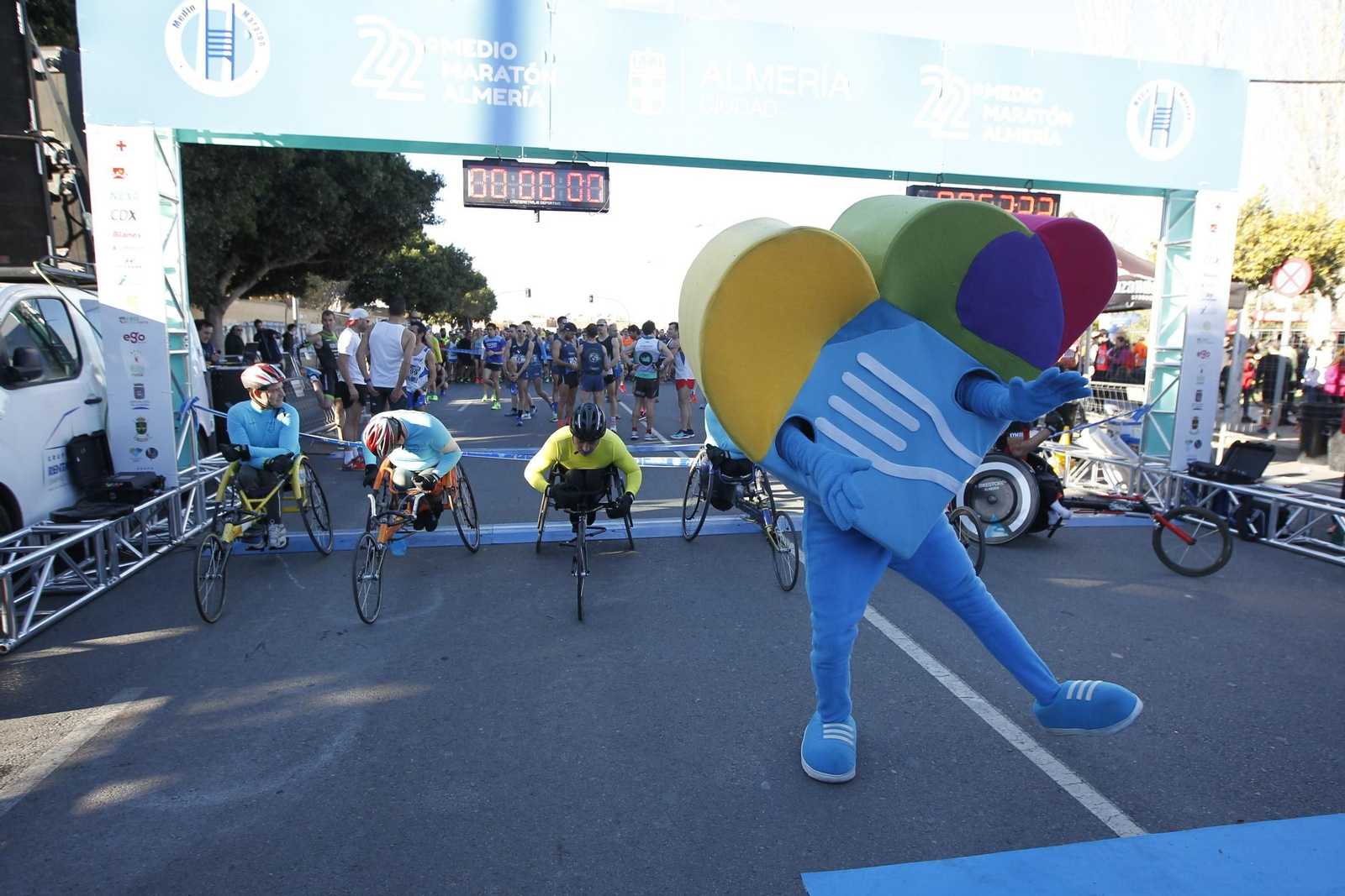 Galería gráfica de la XXII Media Maratón de Almería