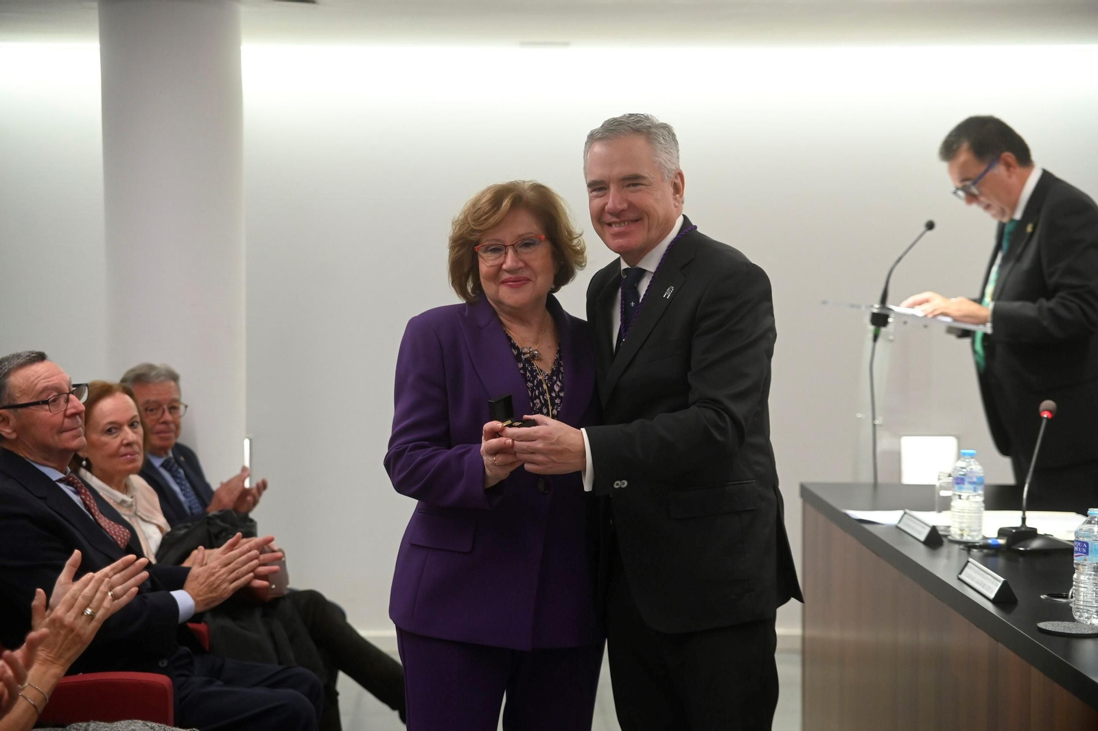 El Colegio de Farmacéuticos de Córdoba celebra la festividad de su patrona, la Inmaculada, en imágenes