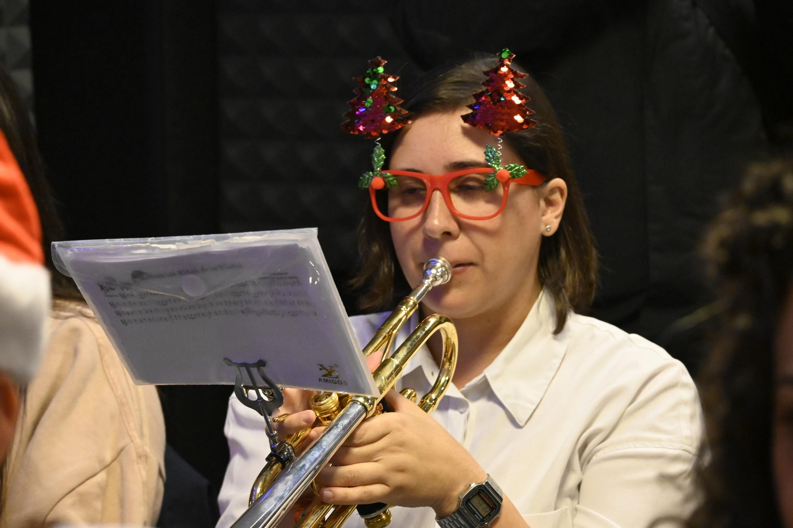 Ensayo preparatorio de la AM Santa Cruz para la cabalgata de Reyes Magos, en Imágenes