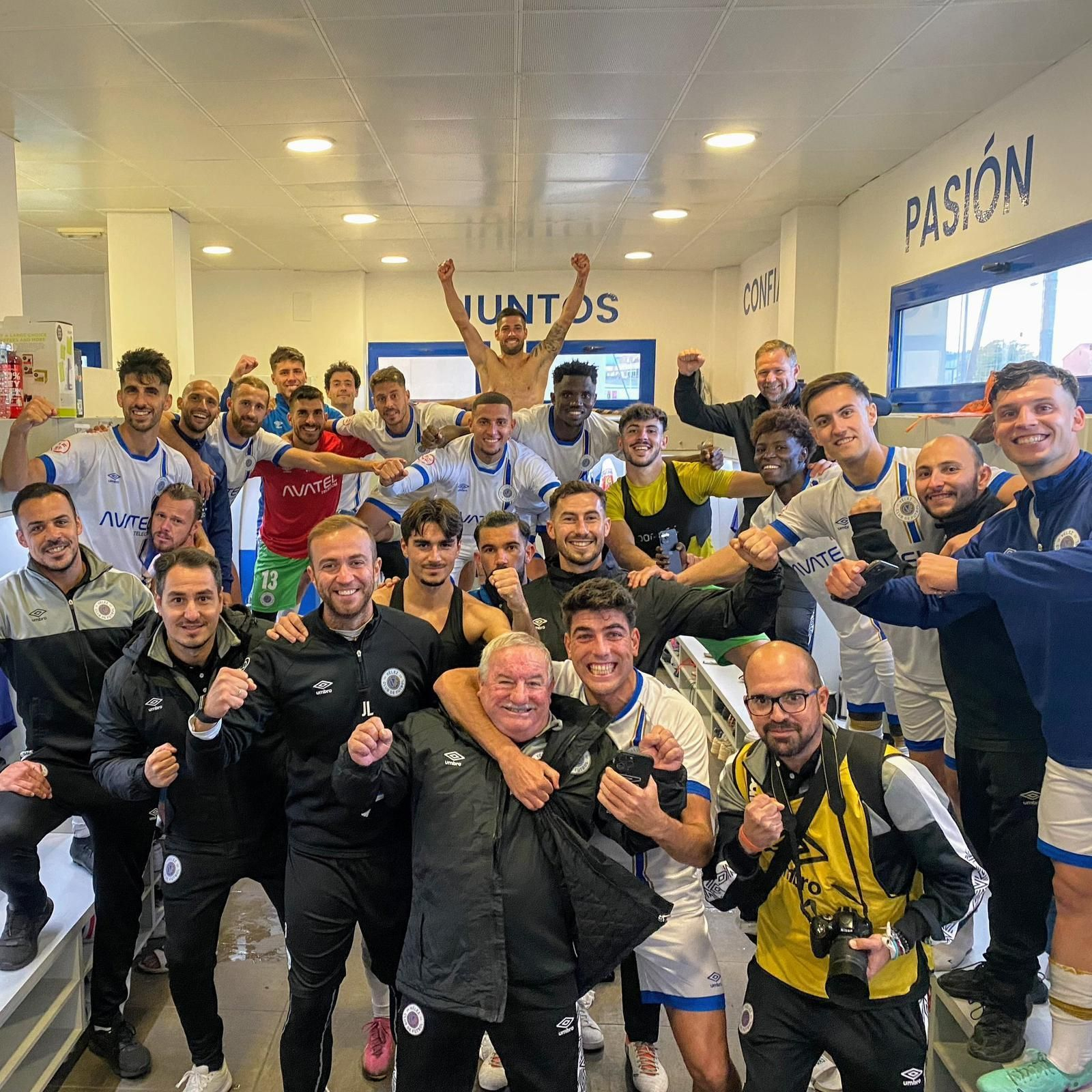 Celebración del Vélez tras ganas al UCAM Murcia Celebración del Vélez tras ganas al UCAM Murcia