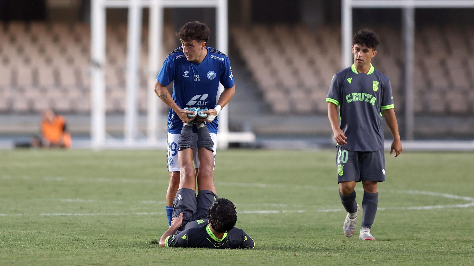 Imágenes del amistoso entre el Xerez DFC y el Ceuta B en Chapín