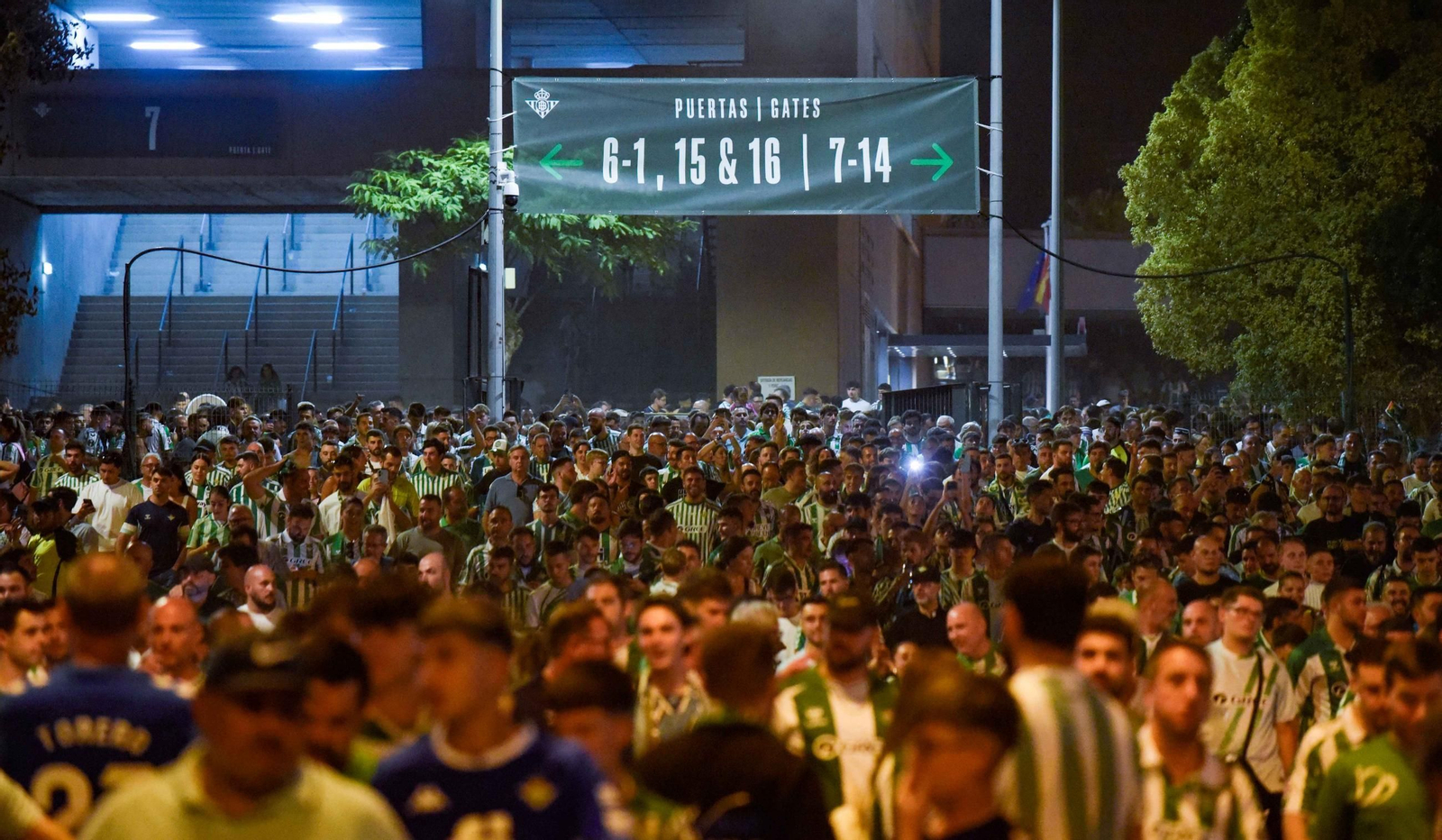 La afición del Betis en su primer partido en la Cartuja