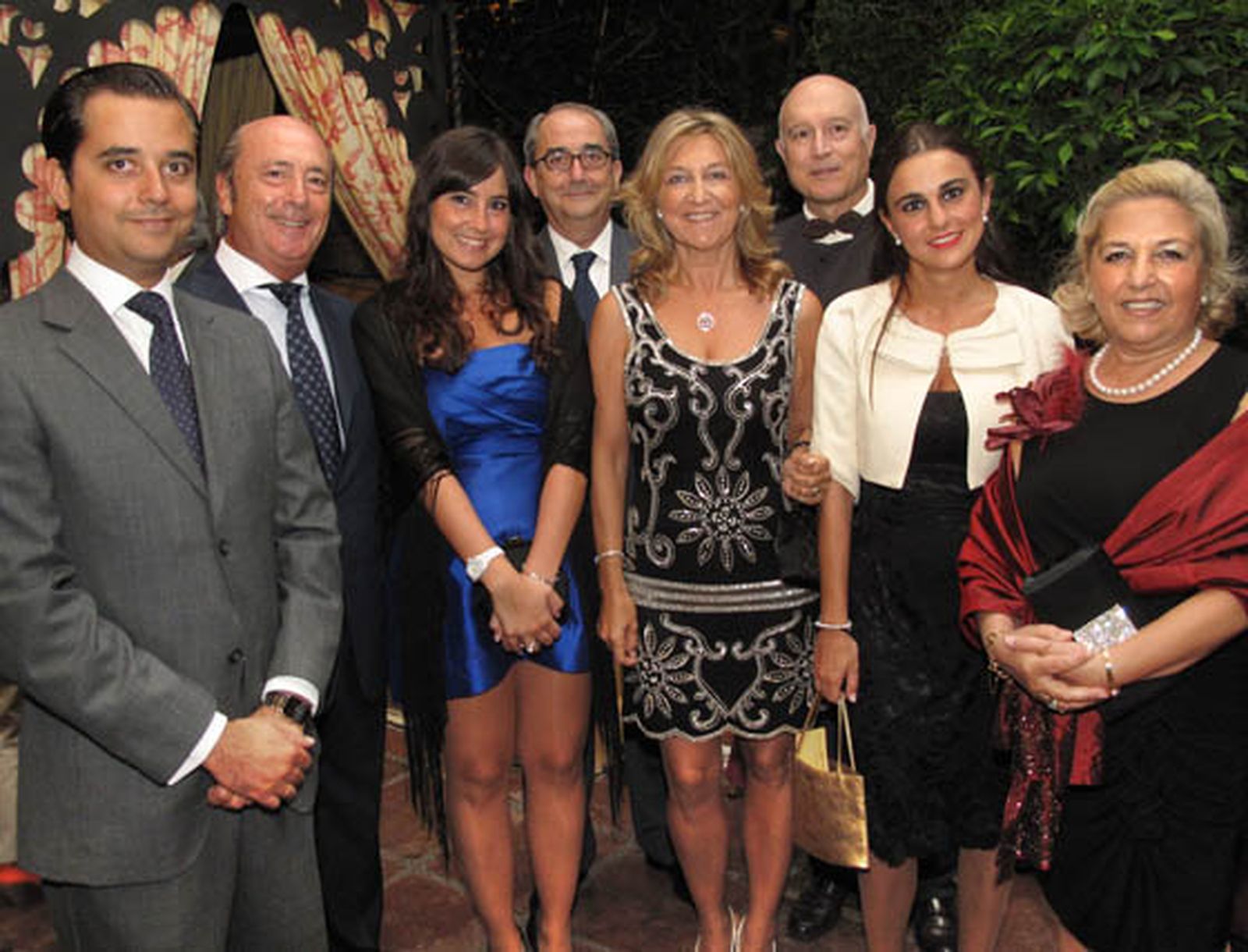 Joaquín Pozo, Manuel y Silvia Durán, Félix Joaquín Pozo, María Ángeles Ortiz, el pintor Manuel Chabrera, Lucía Gómez y Mercedes Espinosa

Foto: Victoria Ramírez