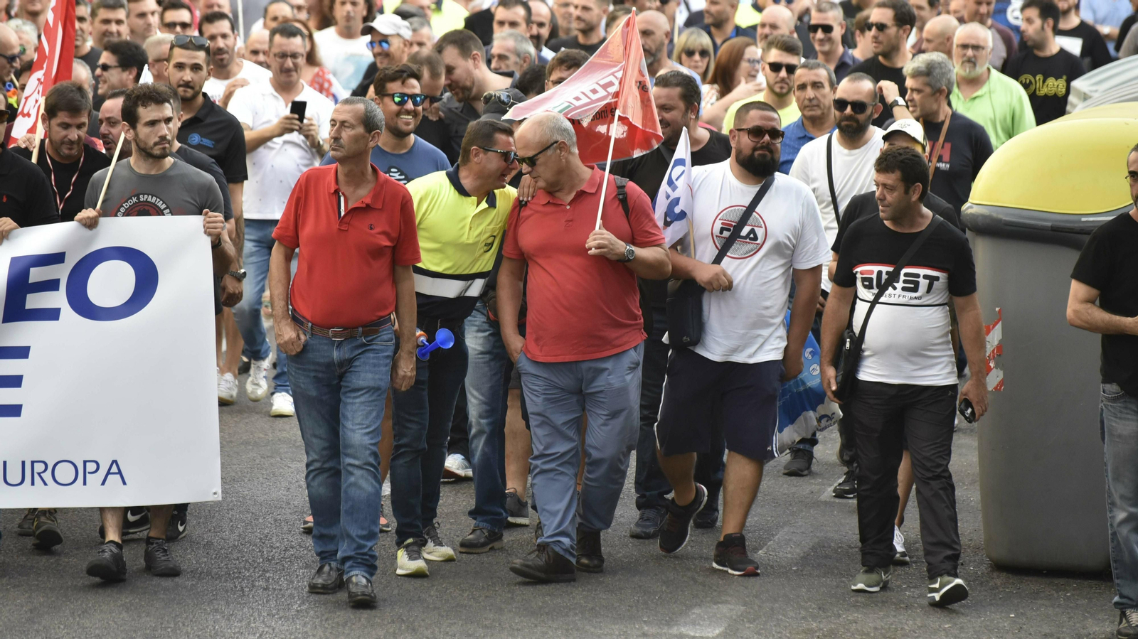 Las mejores fotos de la manifestación de los trabajadores de Acerinox por la calles de Algeciras
