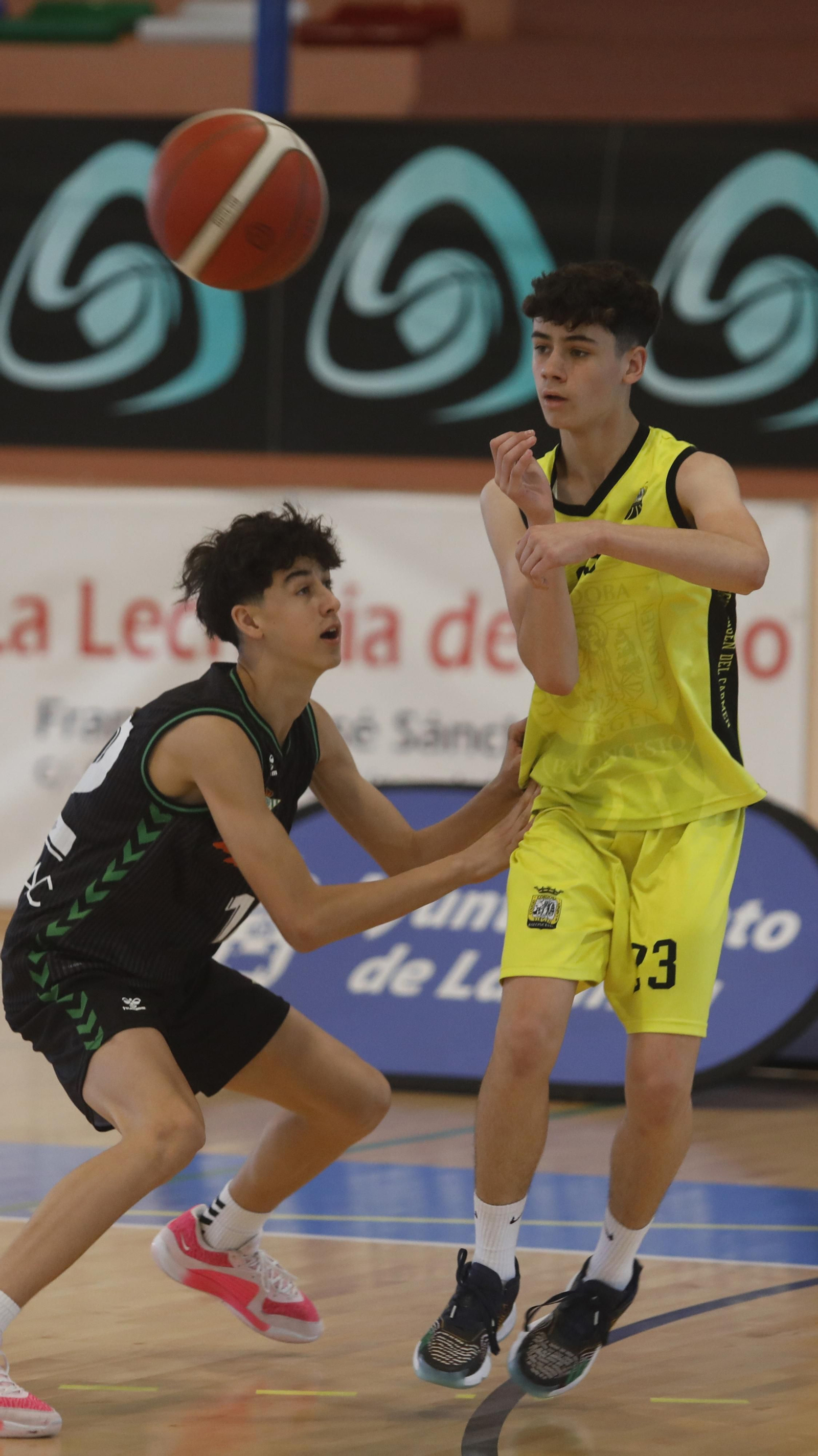 Las fotos de las semifinales del Cadeba infantil masculino de La Línea